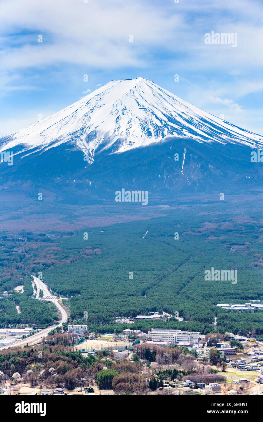 Mount Fuji gesehen vom Berg Tenjo. Iconic Blick auf den berühmten Berg. Stockfoto