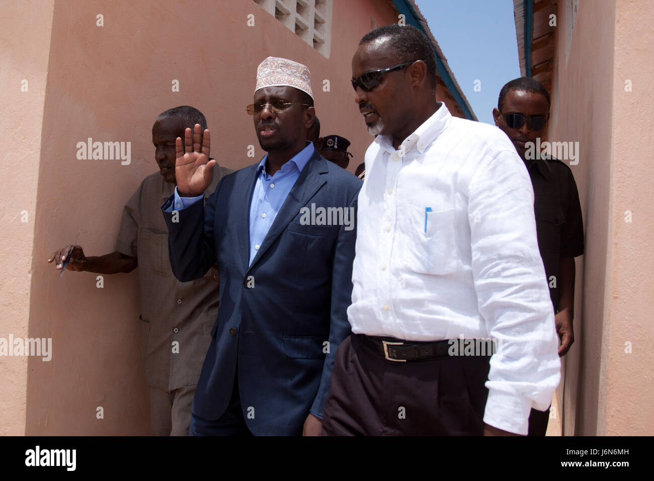 09.07.2011 Mogadischu - Bürgermeister und Präsident öffnen neue Marktgebiet in Mogadischu (6133087924) Stockfoto