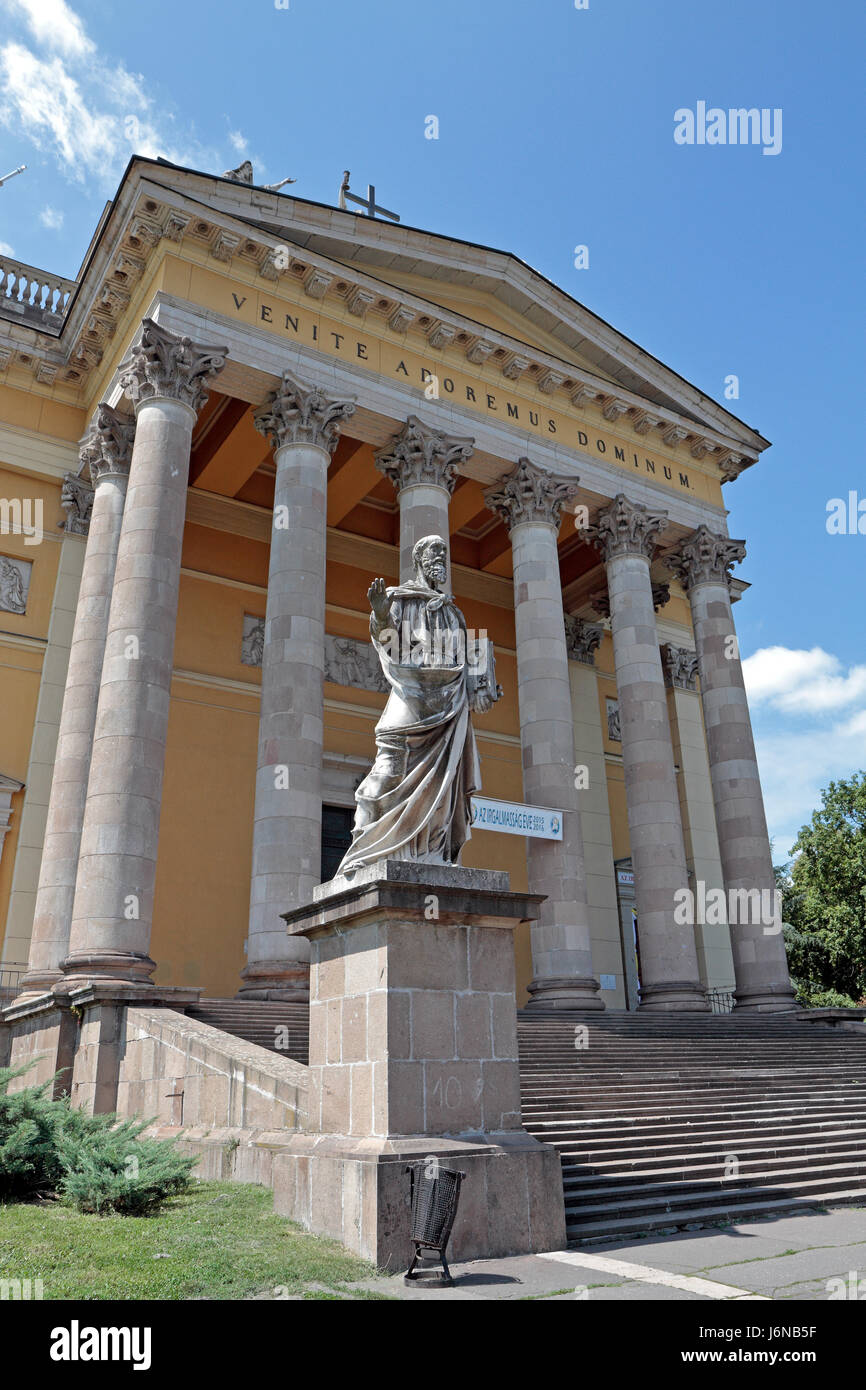Eger Basilika (Kathedrale Basilica des Heiligen Johannes der Apostel), Eger, Ungarn. Stockfoto