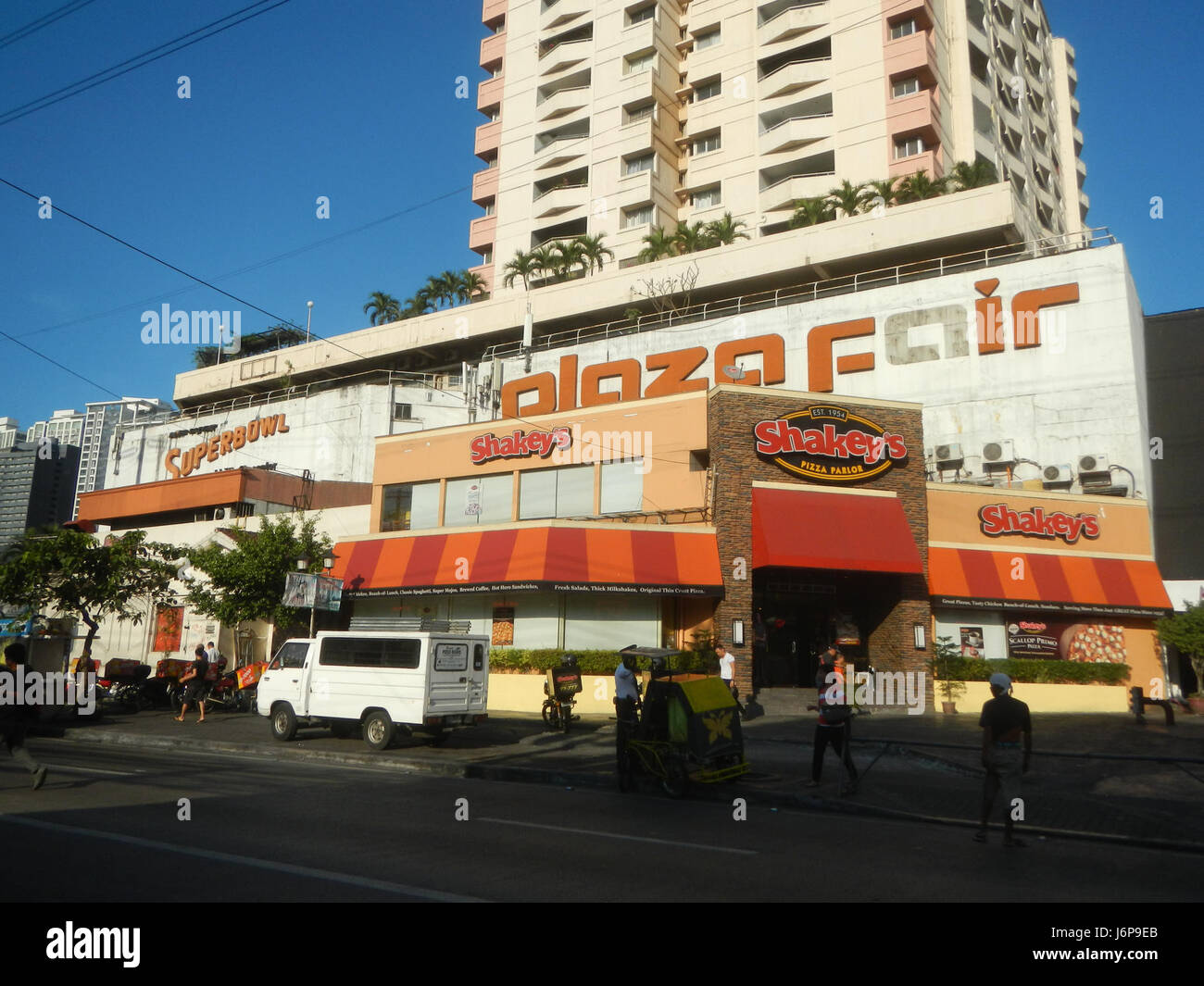07577 Chino Roces Avenue Gebäude Pio del Pilar Makati Stadt 19 Stockfoto
