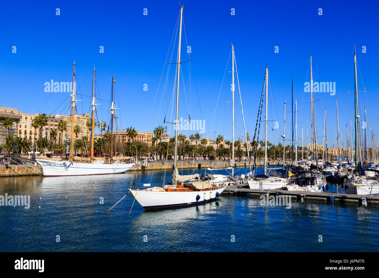 Yachten ankern in der Marina Port Vell, Barcelona, Katalonien, Spanien Stockfoto