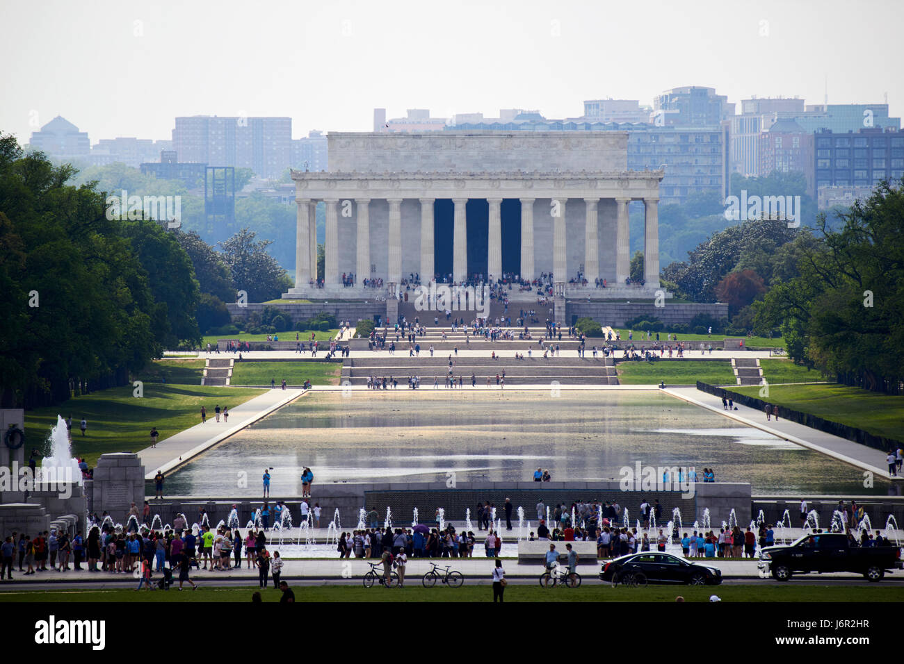 der Lincoln Memorial national Mall reflektierenden Pool und dem 2. Weltkrieg Gedenkstätte zentrale Washington DC USA Stockfoto