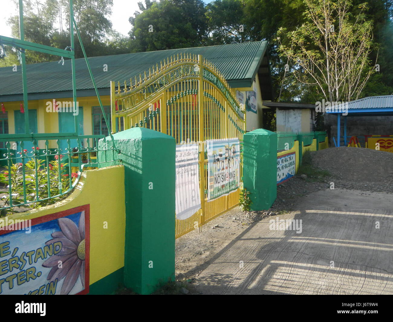 06929 Paddy Felder Marelo Parcutela Gapan City School Nueva Ecija Straße 11 Stockfoto