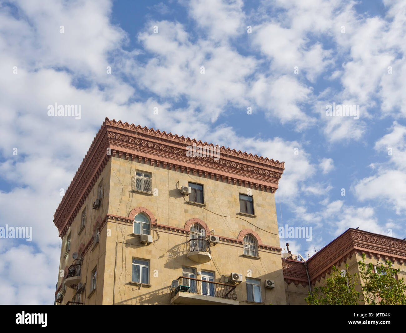 Sehenswürdigkeiten in Baku, der Hauptstadt von Aserbaidschan werden Sie Se viele interessante Gebäudefassaden aus der Öl-Boom-Zeit Stockfoto