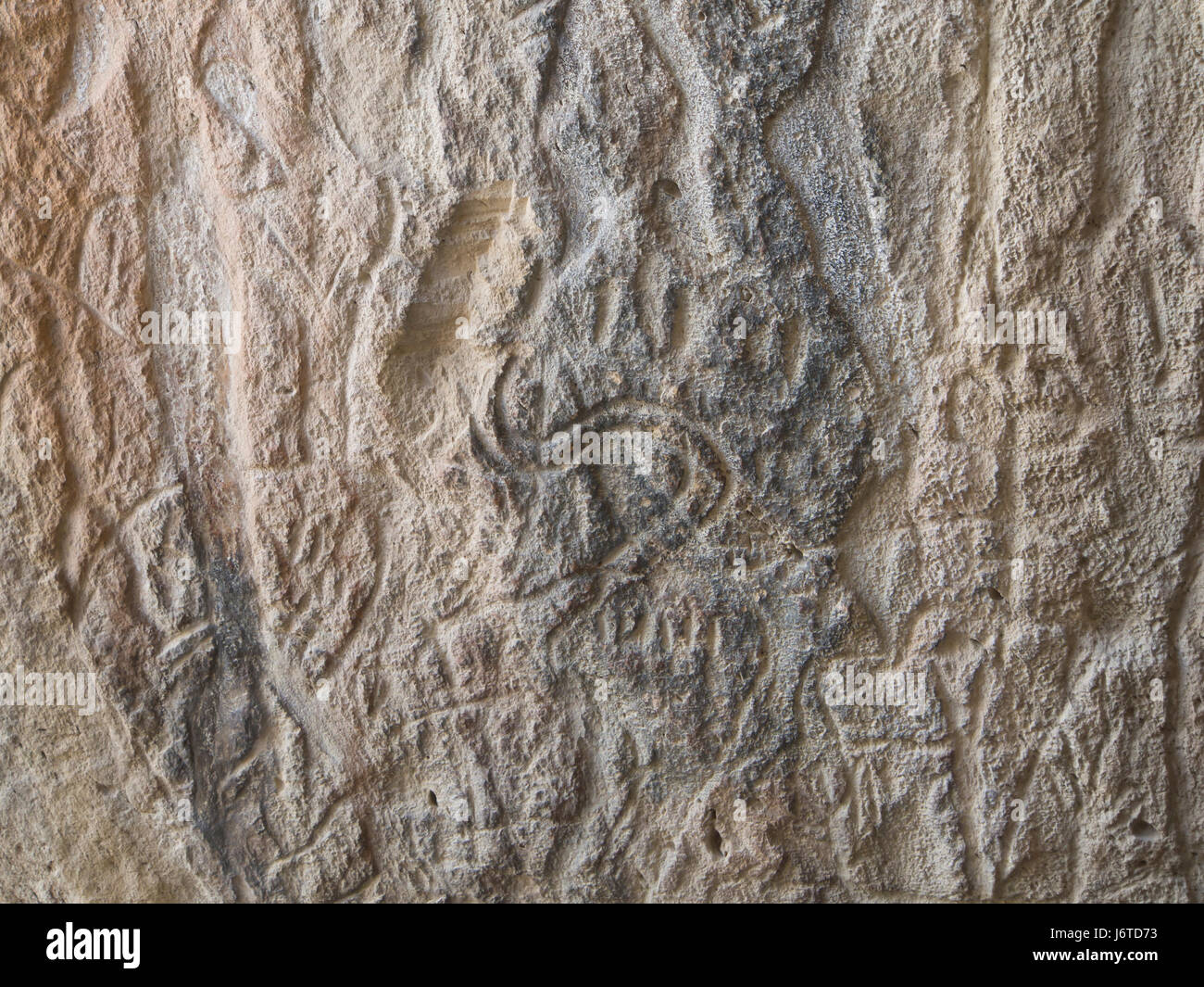 Gobustan Nationalpark bietet eine Stunde südlich von Baku in Aserbaidschan, atemberaubende Landschaften und 6000 alte Petroglyphen, ein Unesco Weltkulturerbe Stockfoto