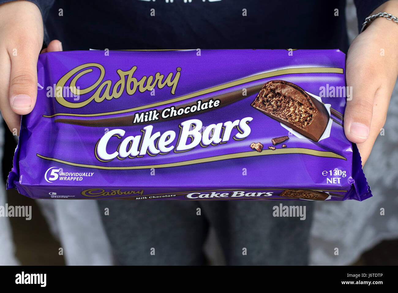 Cadbury Schokolade Kuchen Milchbars Stockfoto