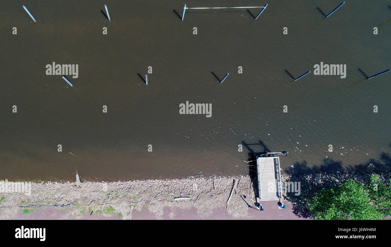 Luftaufnahme von New Brunswick Landing, nun geschlossen, und Reste der Landung am Raritan River Stockfoto