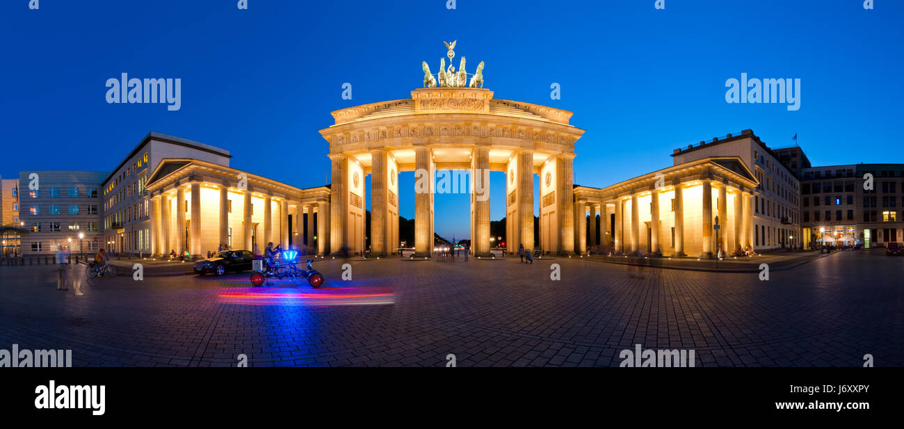 Panorama Brandenburger Tor bei Nacht v2 Stockfoto