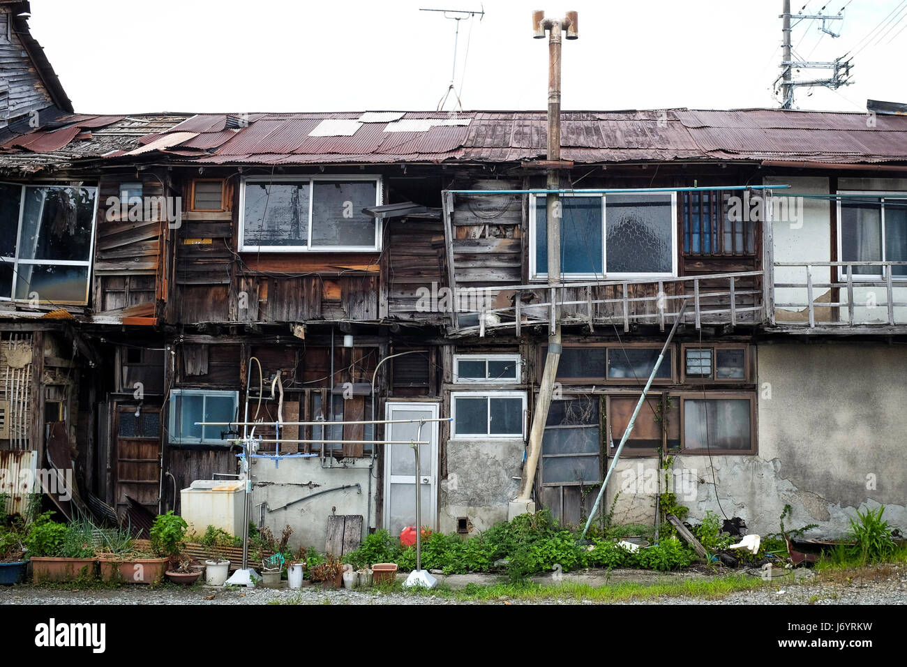 Marode Gehäuse in Japan. Stockfoto