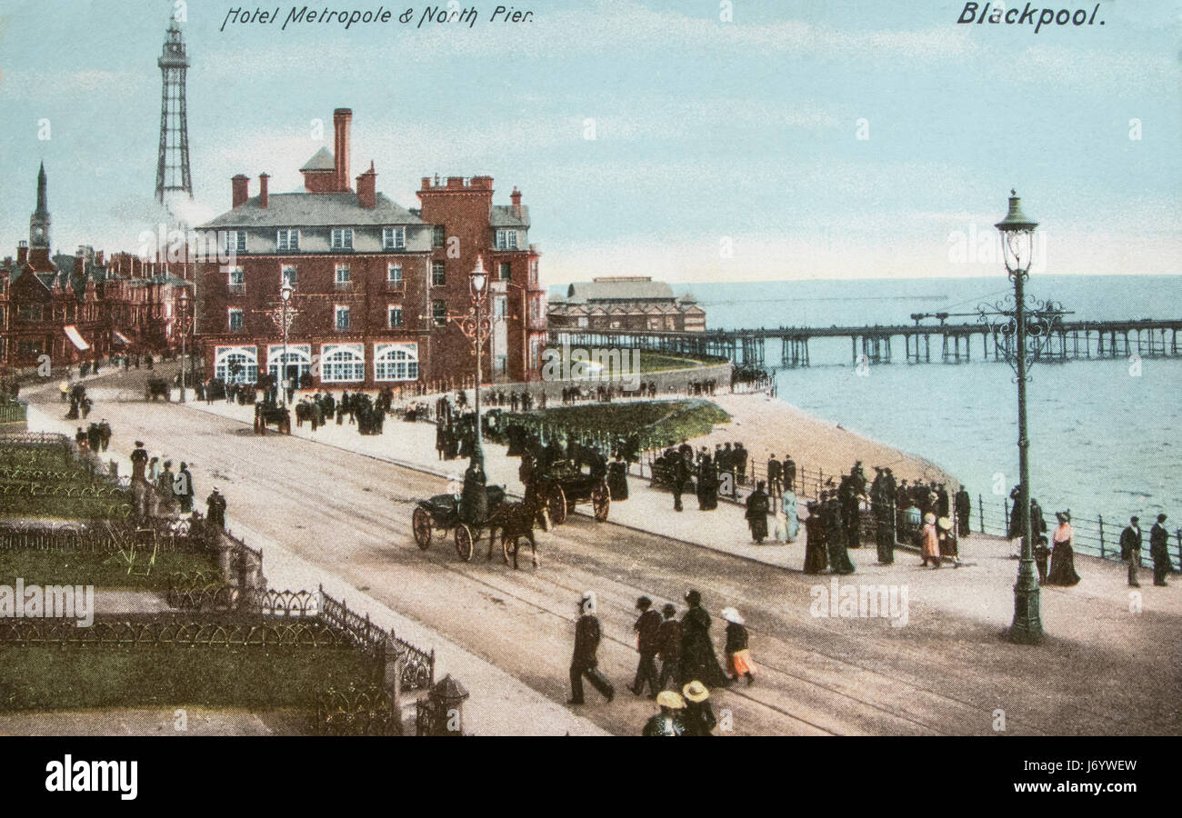 Alte Ansichtskarte der Metropole Hotel und Nordpier und Blackpool Promenade mit bespannten Wagen, um 1900 Stockfoto