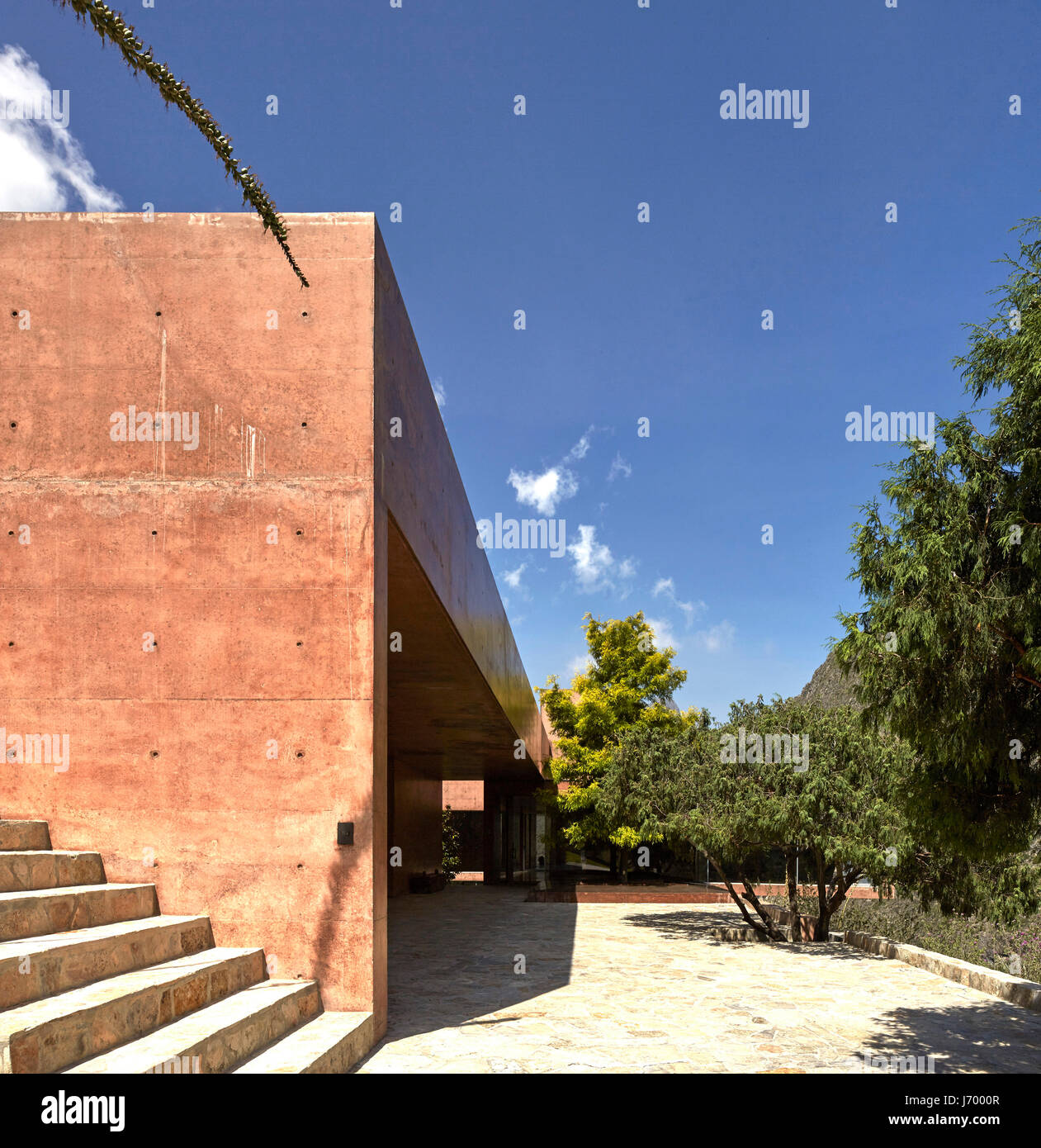 Ansicht von oben Drivewayrock Pflaster. Casa Narigua, Nuevo Leon, Mexiko, Mexiko. Architekt: P + O David Pedroza Castañeda, 2016. Stockfoto