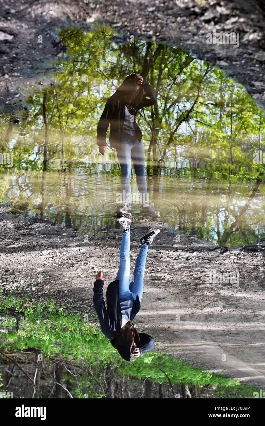 Reflexion in Pfütze Stockfoto