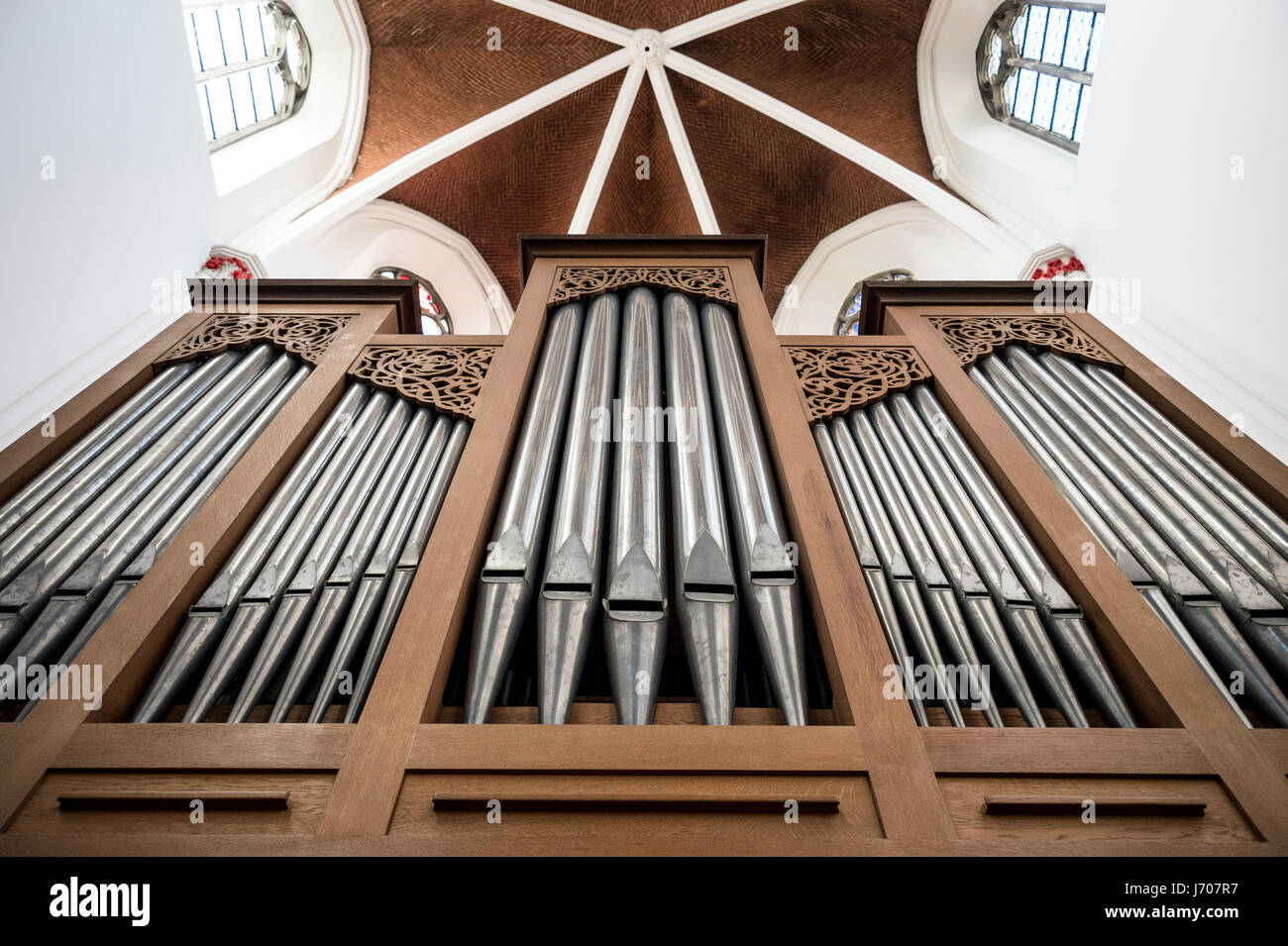 Orgel in der Kirche Stockfoto