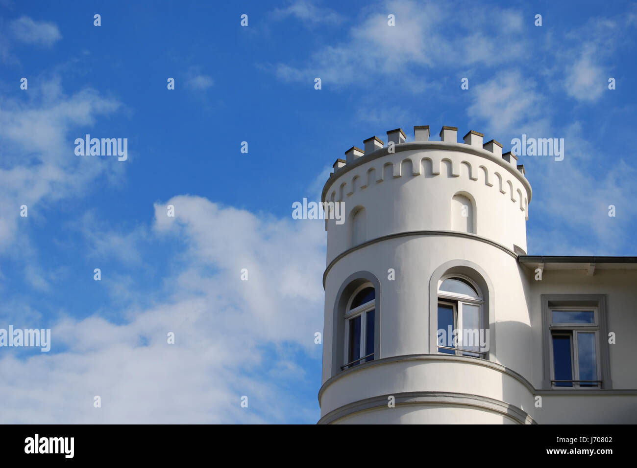 Hausbau-Turm nach Hause Wohnhaus Wohnhaus Kopie Nachahmung Stockfoto