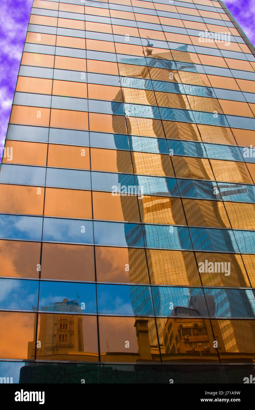 blaue Hausbau mehrstöckige Gebäude mehrstöckige Gebäude mehrstöckigen Stockfoto