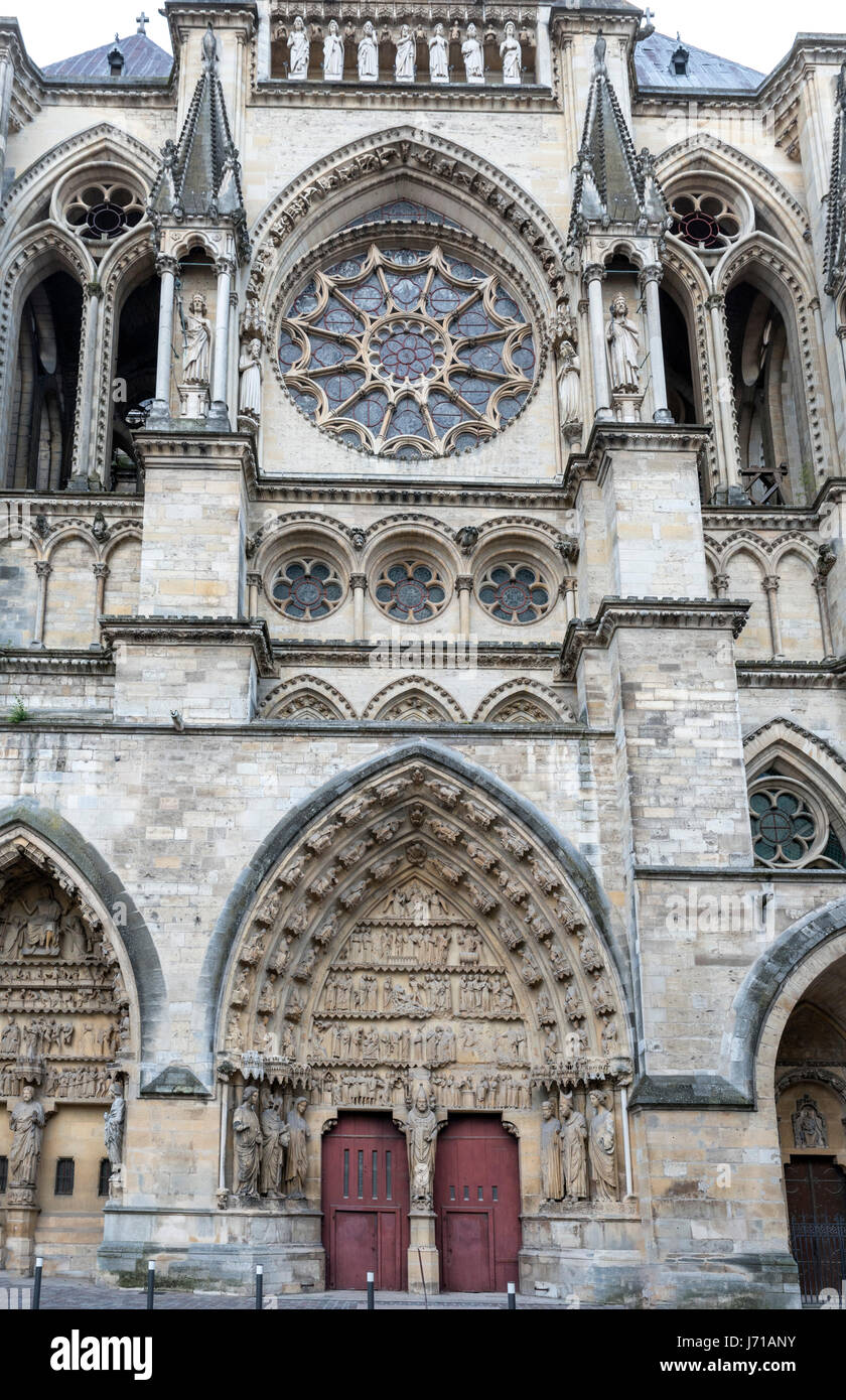 Fassade der Kathedrale von Notre-Dame de Reims, Reims, Frankreich Stockfoto