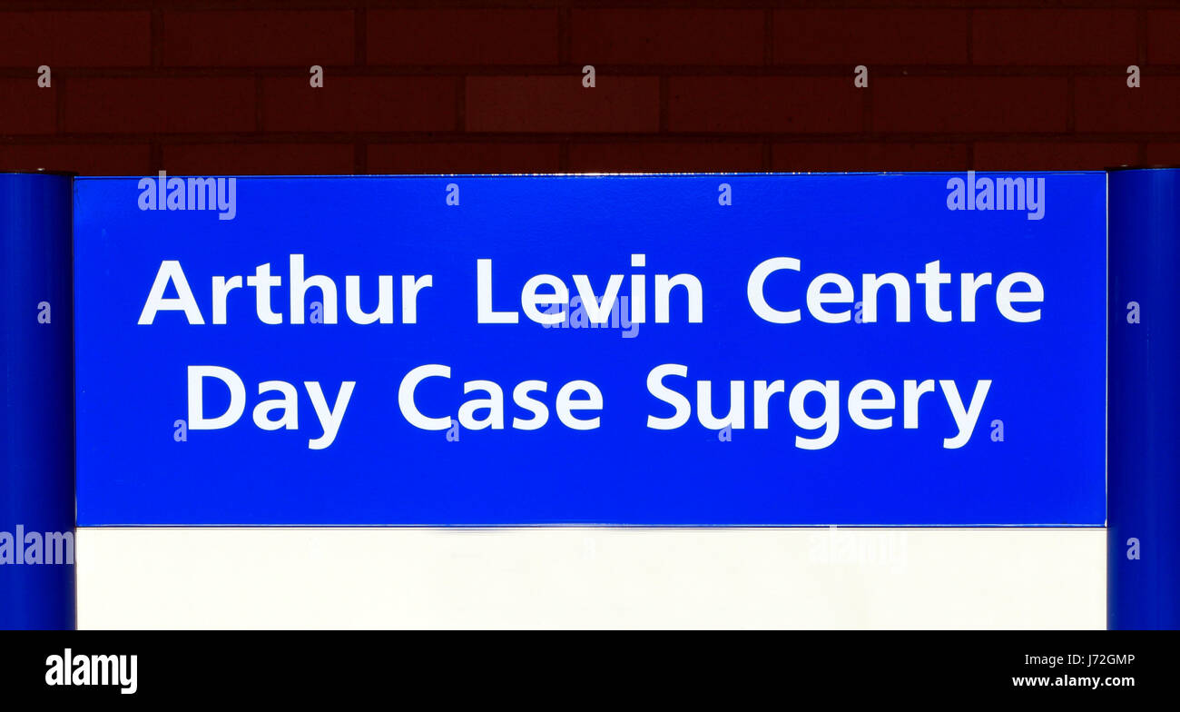 Krankenhaus der Königin-Elizabeth, Arthur Levin Tageszentrum Chirurgie, Zeichen, Kings Lynn, Norfolk, England UK, englischen NHS Krankenhäuser Stockfoto