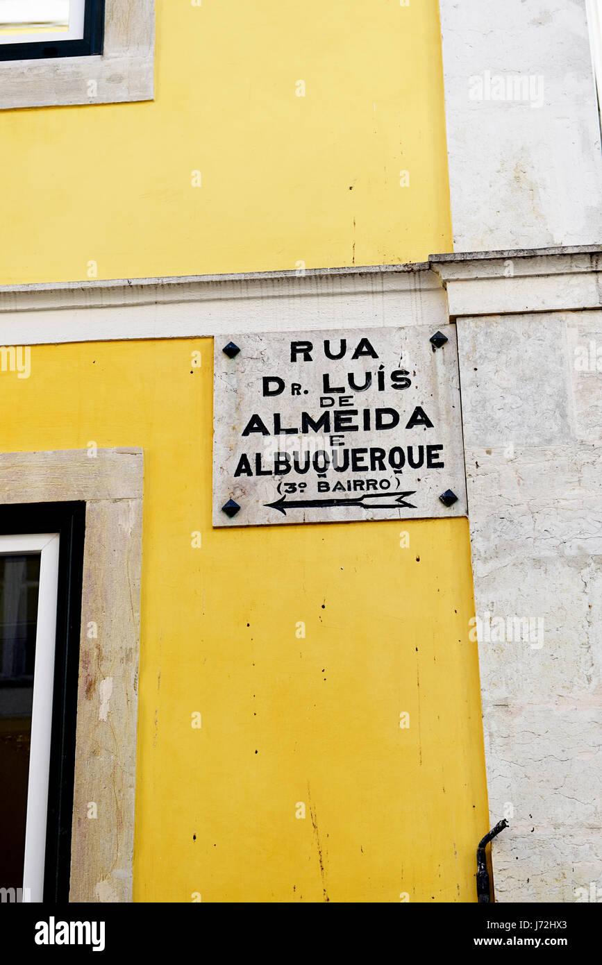 Straßenschild, Lissabon: Rua Arzt Luis Almeida e Albuquerque Stockfoto