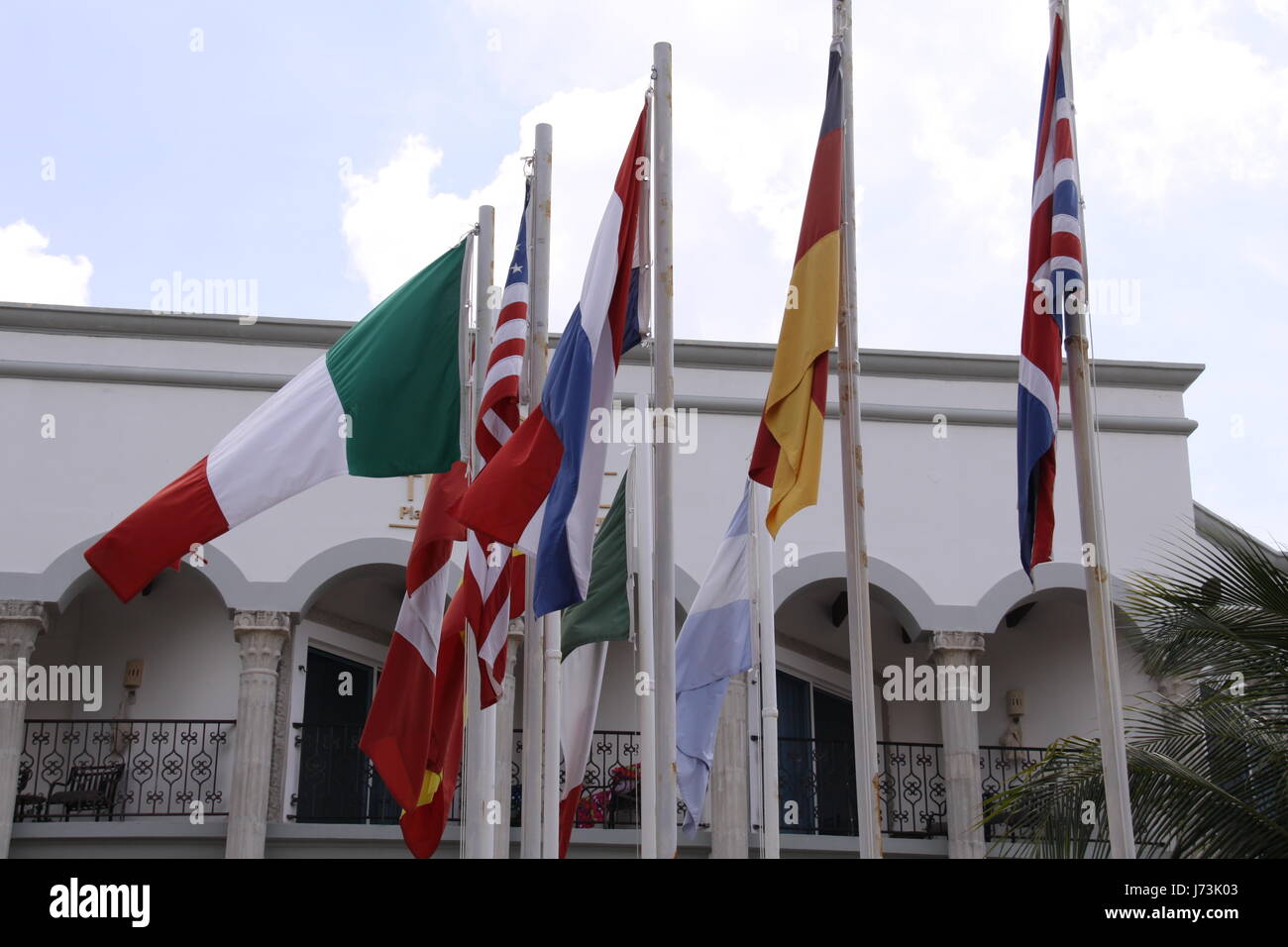 Urlaub Fahne Fahnen Fahnenmast maßstabsgerechte Nationen Makro Nahaufnahme Makro Aufnahme Stockfoto