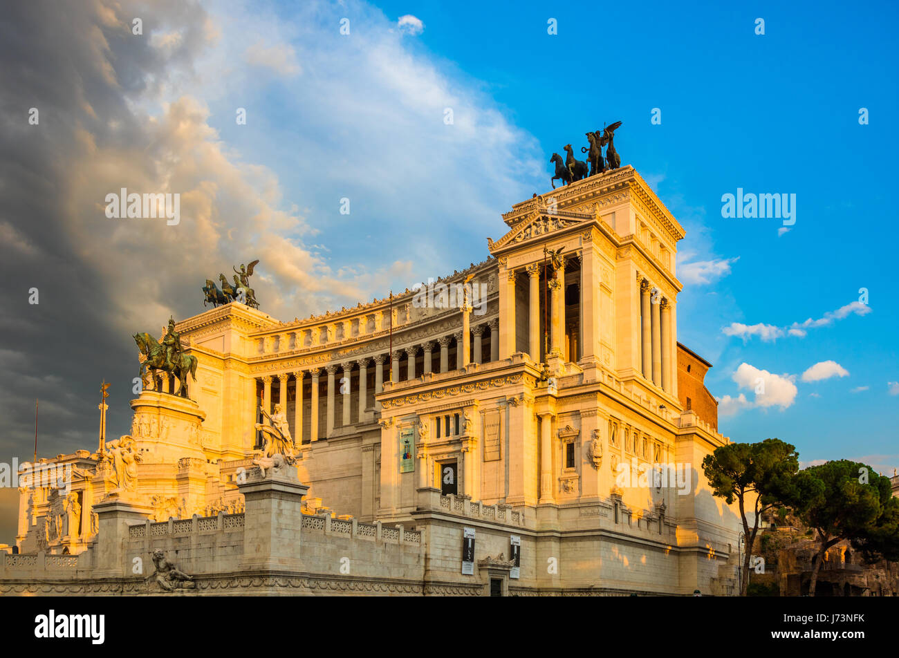 Die Altare della Patria, auch bekannt als das Monumento Nazionale eine Vittorio Emanuele II (nationales Denkmal, Victor Emmanuel II) oder Il Vittoriano, ist Stockfoto