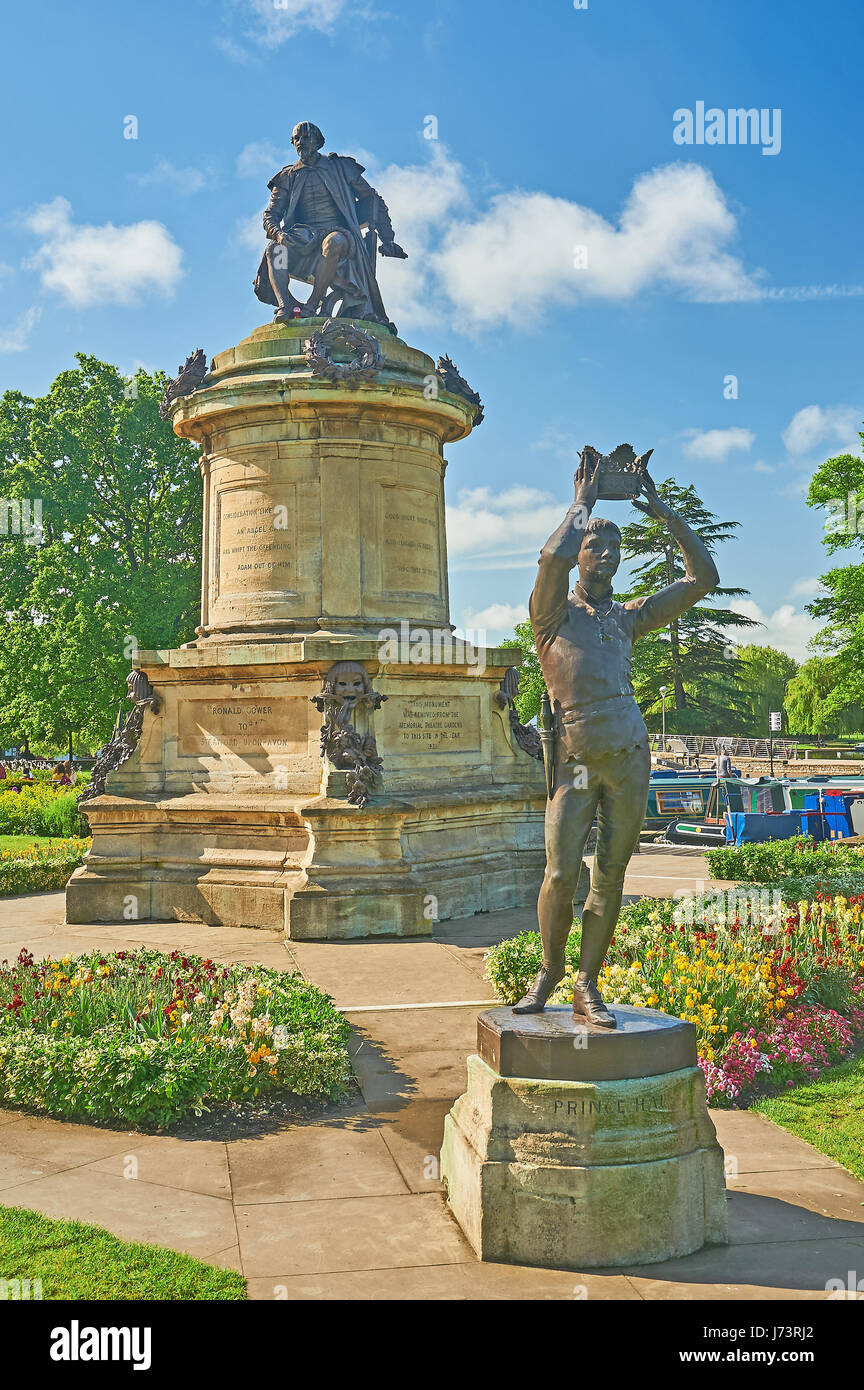 Das Gower Memorial Statue zu William Shakespeare steht in Bancroft Gärten im Herzen von Stratford-upon-Avon, Warwickshire Stockfoto