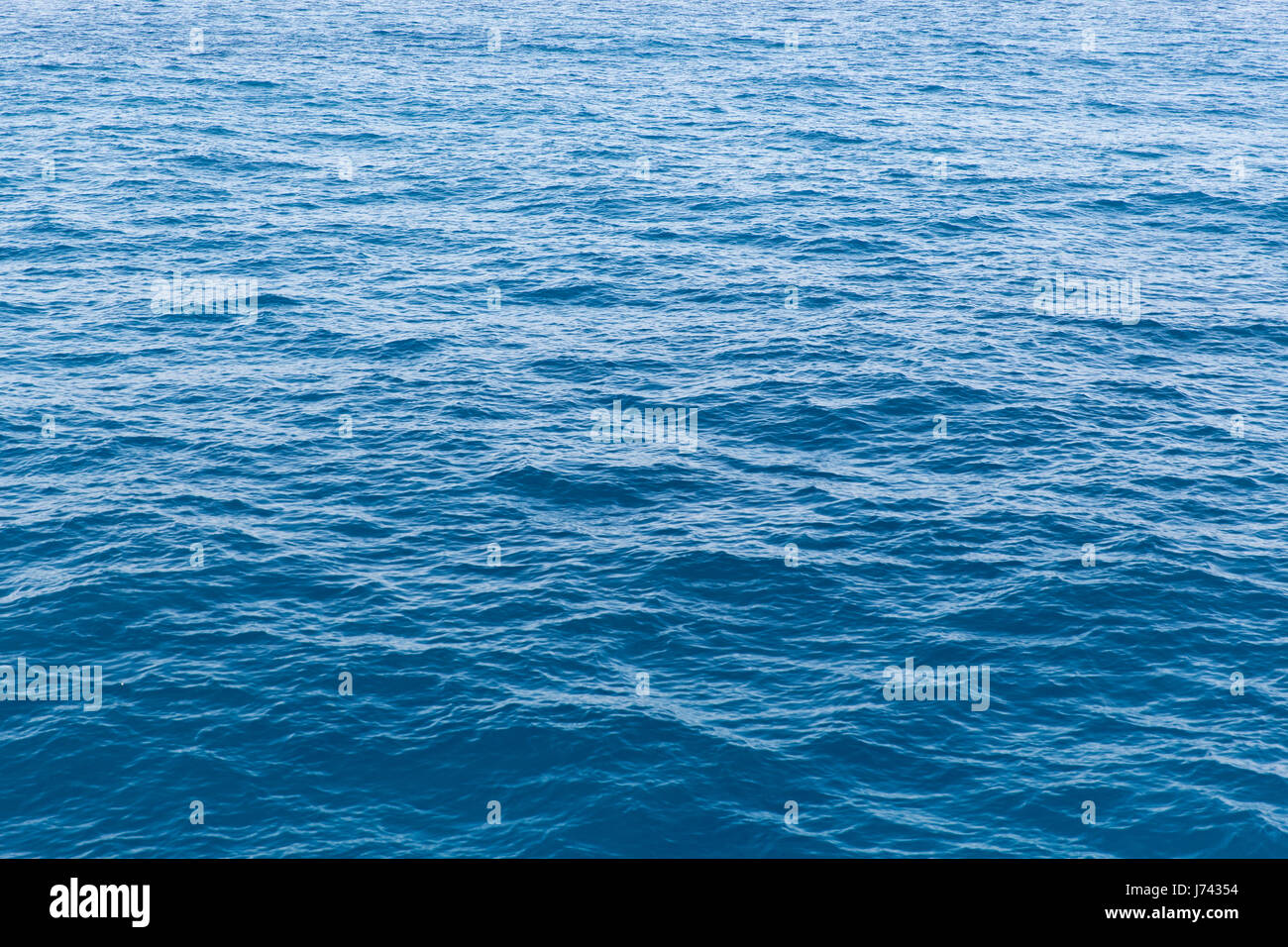 Meer oder Ozean blaue Wasserfläche Stockfoto