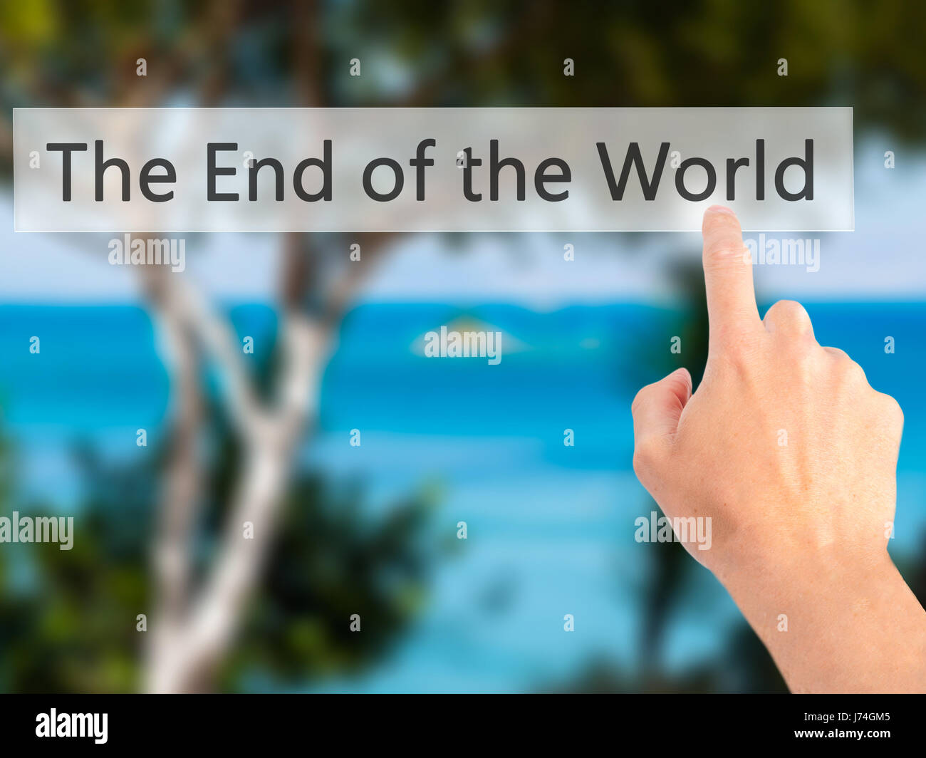 Das Ende der Welt - Hand drücken einer Taste auf unscharfen Hintergrund Konzept. Wirtschaft, Technologie, Internet-Konzept. Stock Foto Stockfoto