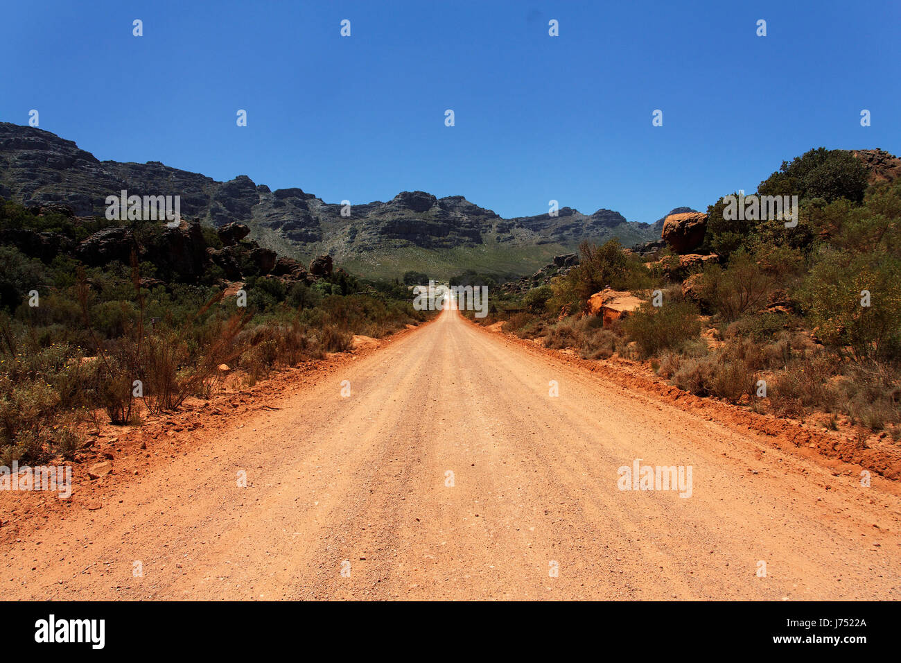 Reisen Sie Stadt Stadt Autobahn Autobahn Land Landschaft Landschaft Landschaft Natur Stockfoto