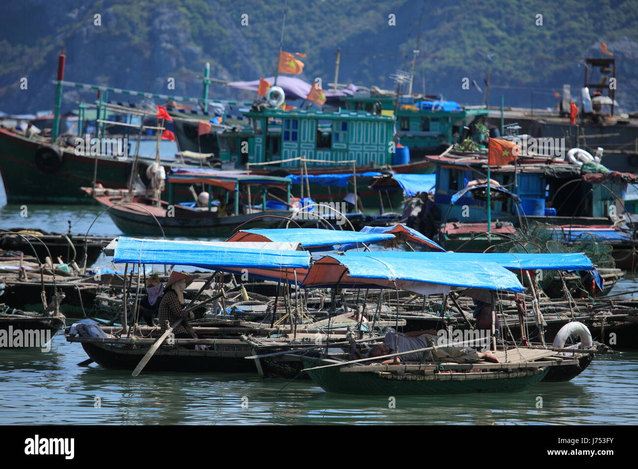 Hafen Sie Häfen Viet Nam Vietnam Fischer Angeln Boote Ruderboot Segeln Stockfoto