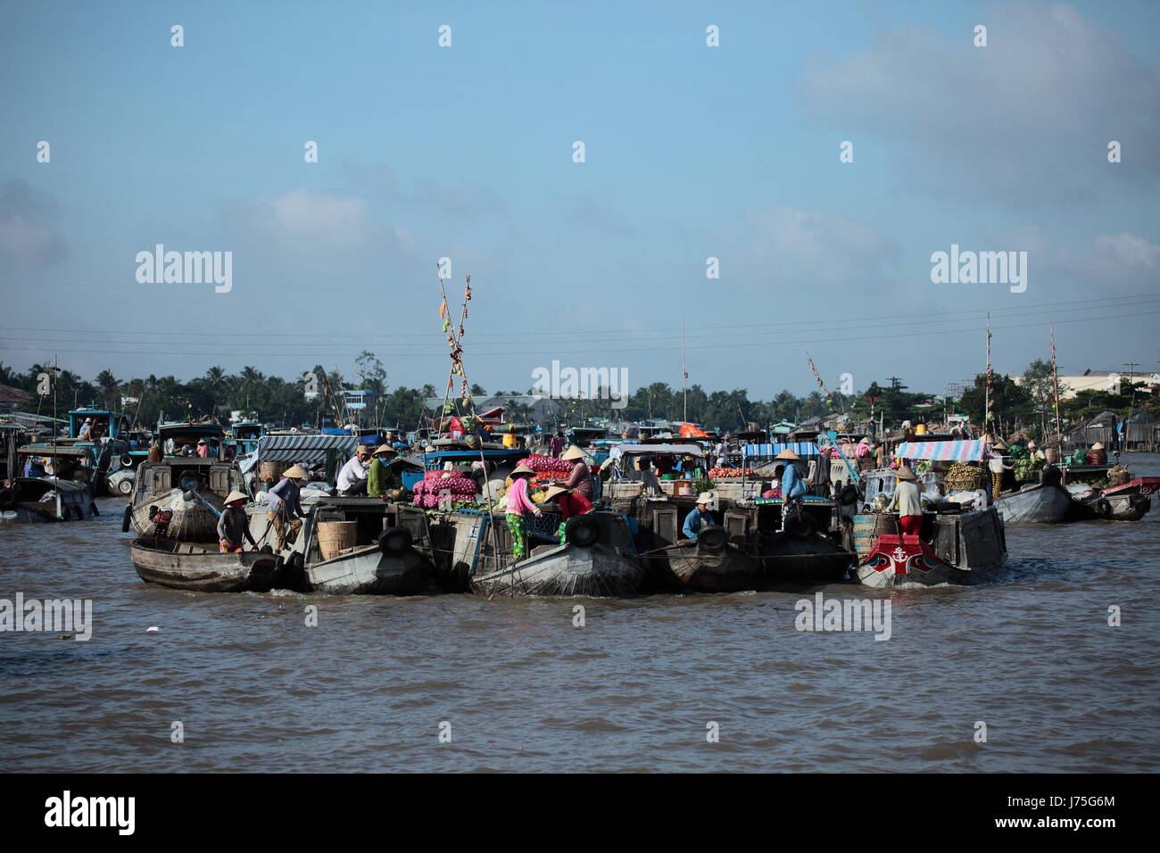 Asien-Vietnam-Vietnam wöchentlich Markt Marktplatz Flohmarkt Fluss Wasser Rudern Stockfoto