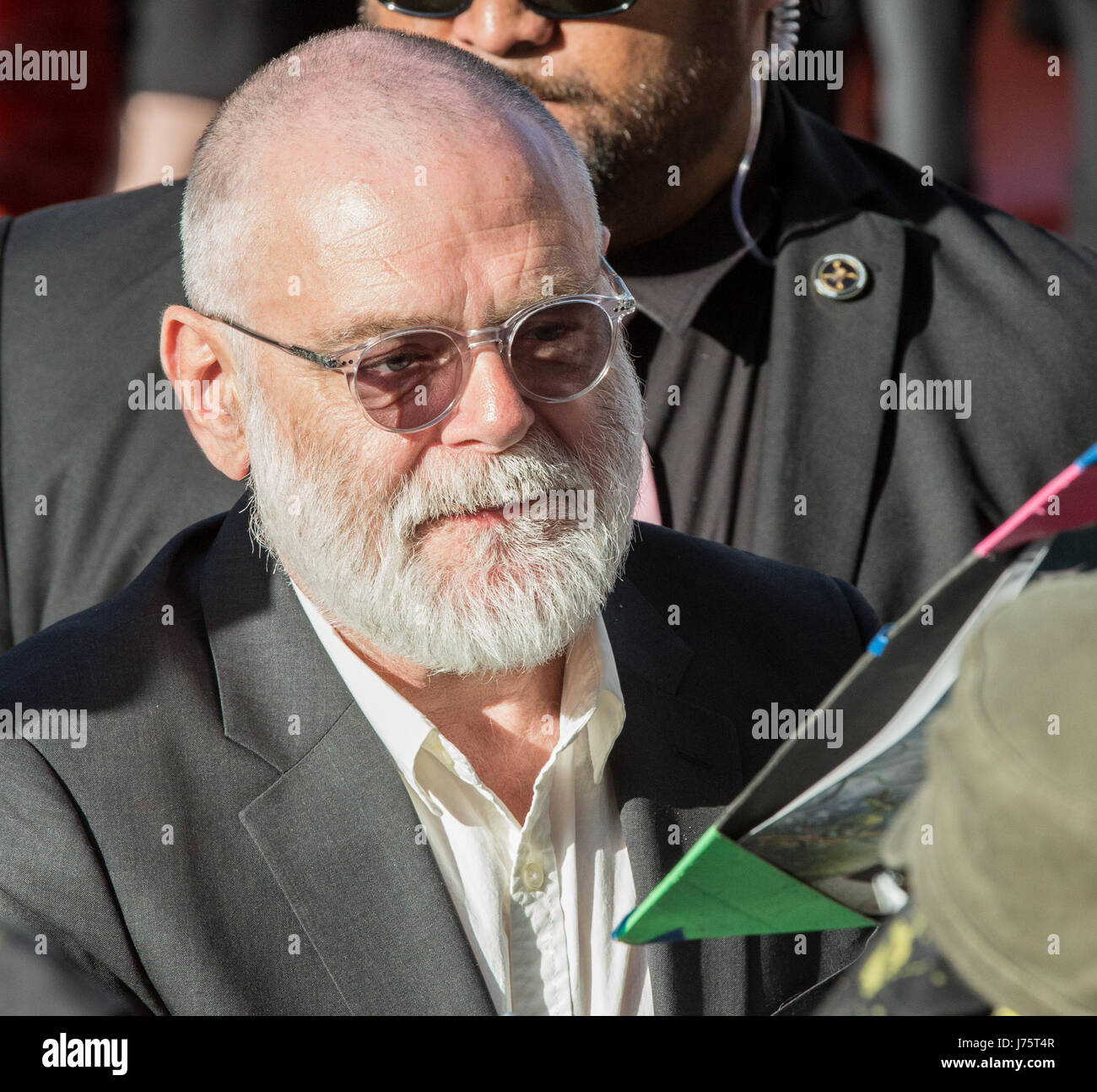 Kevin McNally besucht die Premiere von Disneys "Pirates Of The Caribbean: Dead Männer sagen Nein Geschichten bei Dolby Theater am 18. Mai 2017 in Hollywood, Kalifornien Stockfoto