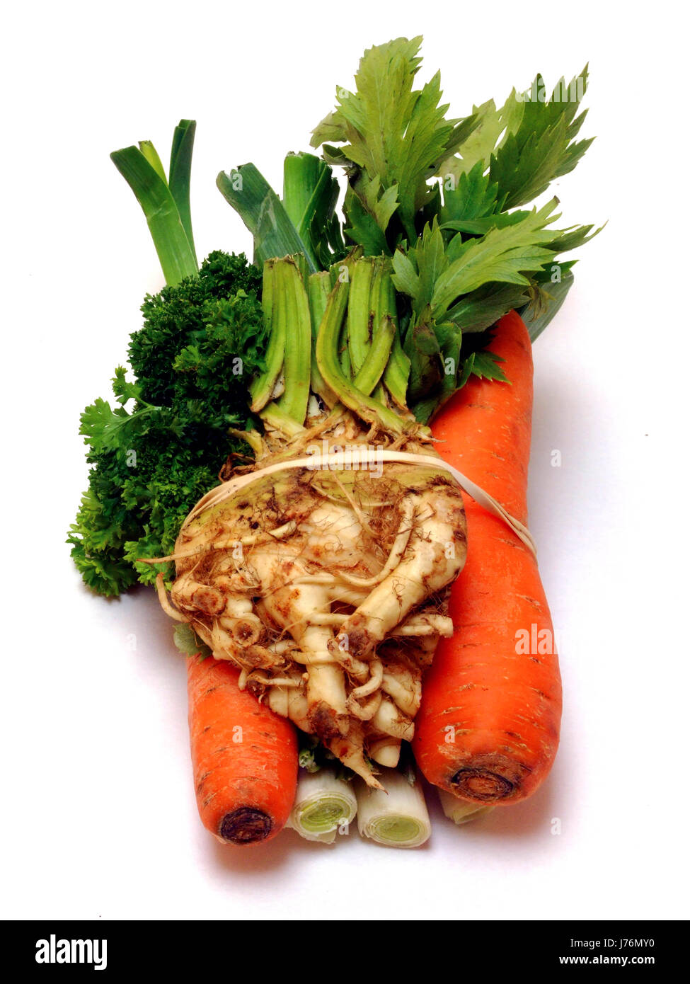 Lebensmittel Nahrungsmittel kochen Köche kochen kochen Gemüse Karotten Petersilie Lauch grün Stockfoto