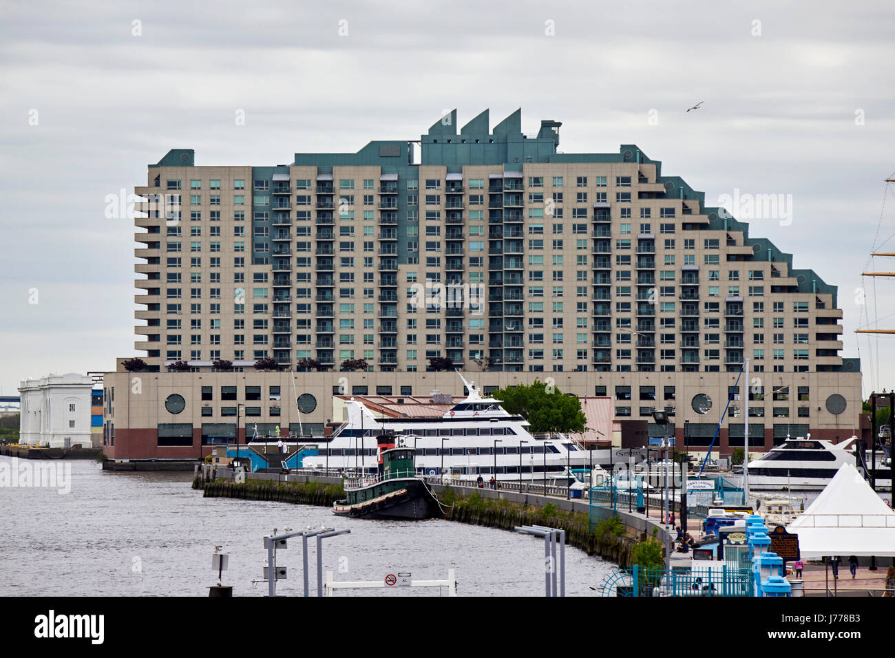 Residenzen am Dockside Wohnhaus auf der Uferpromenade Philadelphia USA Stockfoto