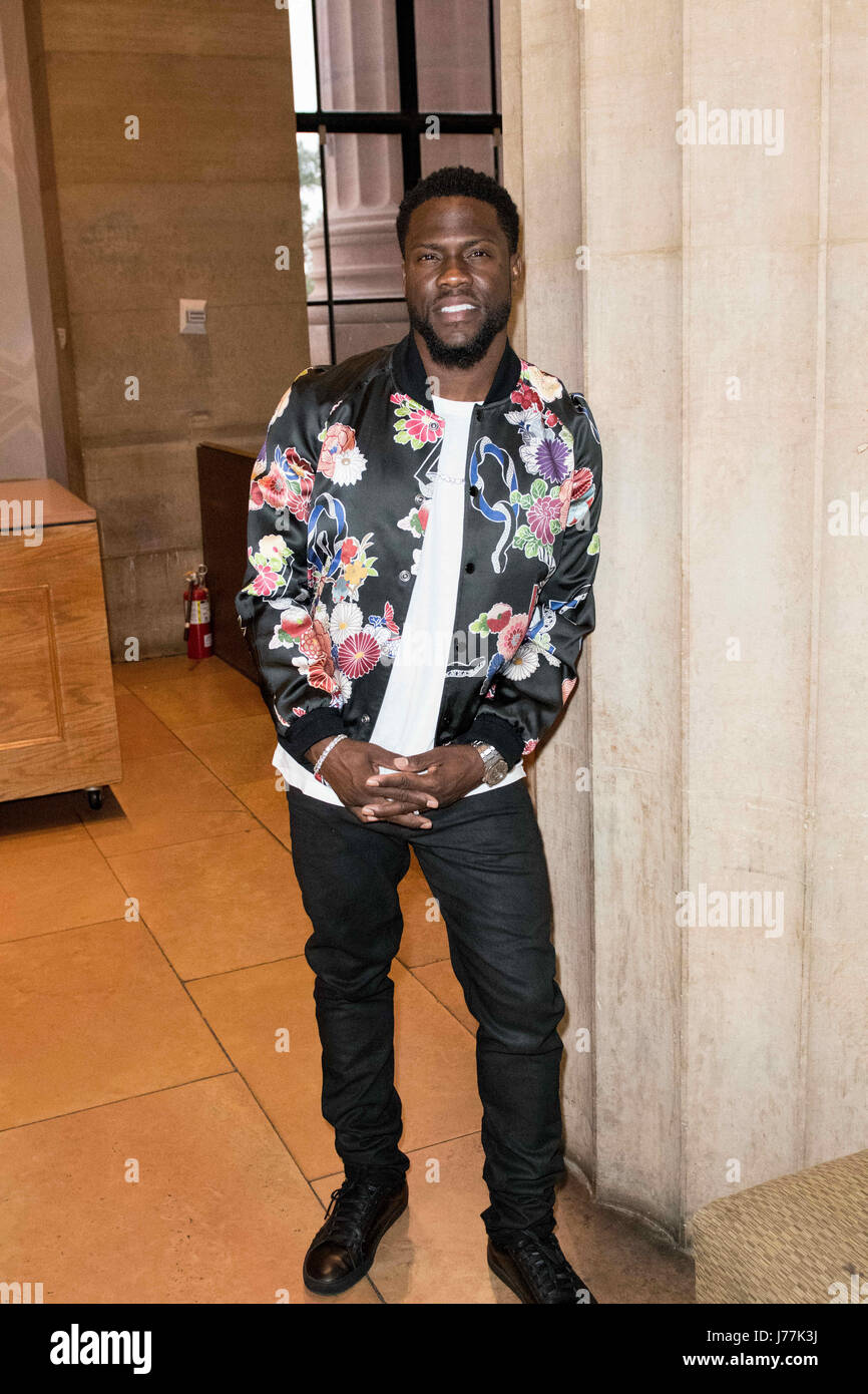 Philadelphia, Pennsylvania, USA. 23. Mai 2017. Schauspieler, Komiker, Autor und Produzent KEVIN HART, in Philadelphia die Anne D'Harnoncourt Auszeichnung für künstlerische Exzellenz an der Arts and Business Council 2017 awards fest. Die Awards wurden am Philadelphias historische Museum of Art Credit statt: Ricky Fitchett/ZUMA Draht/Alamy Live News Stockfoto