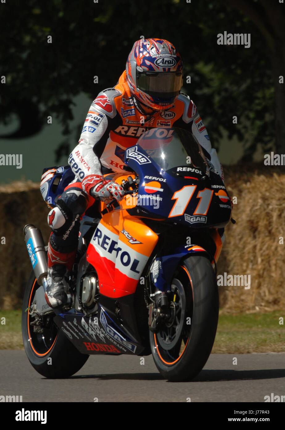 FOTO VON RICHARD GRANGE DATEI PIC VOM 27. JUNI 2005. GOODWOOD FESTIVAL OF SPEED, CHICHESTER, WEST SUSSEX. VEREINIGTES KÖNIGREICH.  Nicky Hayden, Superbike-WM-Fahrer und ehemalige MotoGP Champion, besucht das Goodwood Festival of Speed im Jahr 2005.   Nicky starb an den Verletzungen im Radsport Vorfall in Italien 5 Tage früher am 22. Mai 2017. Stockfoto