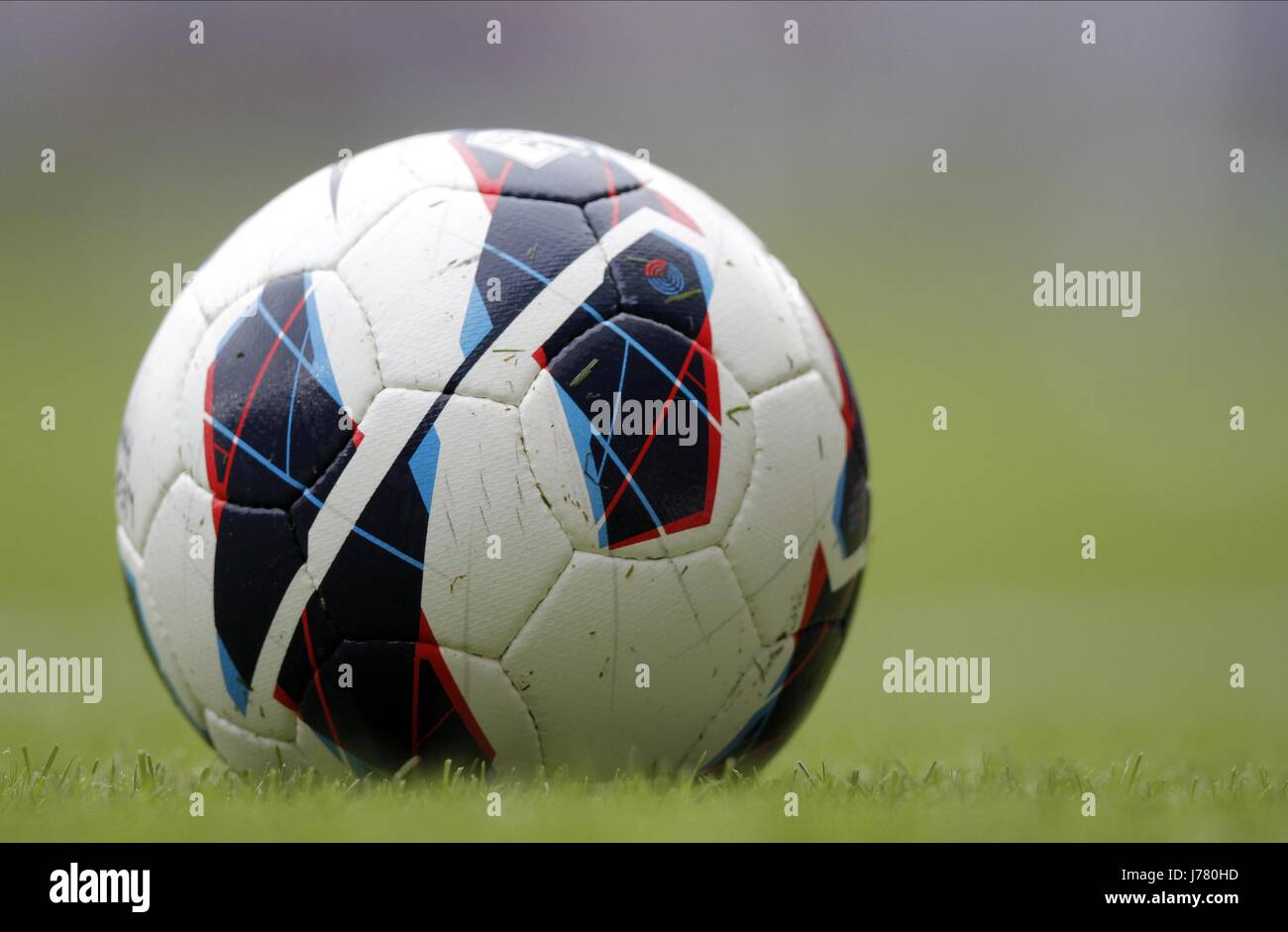 NIKE T90 PREMIER LEAGUE MATCHBALL UPTON PARK LONDON ENGLAND 1. September 2012 Stockfoto
