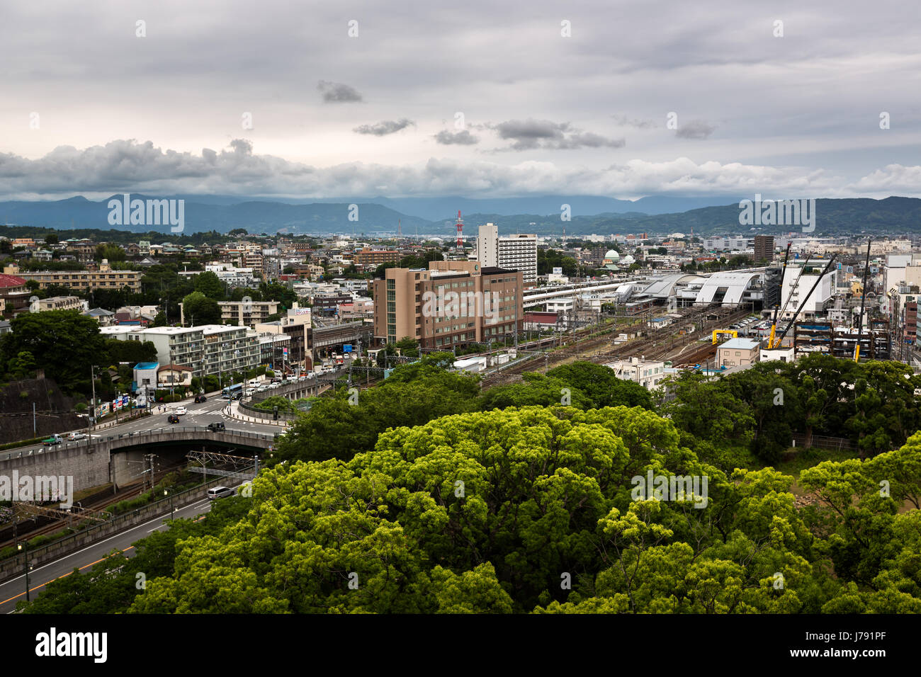 ODAWARA, JAPAN - 8. Juni 2015: Aerial View Odawara Stadt in der Präfektur Kanagawa, Japan. Odawara Bevölkerung beläuft sich auf rund 200 000 Einwohner Stockfoto
