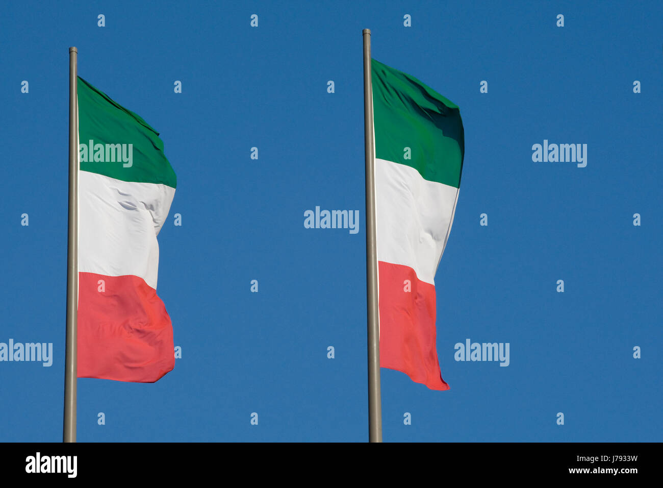 italienische Fahne Fahnenmast Trikolore Italien blau leer europäischen kaukasischen Europa Stockfoto
