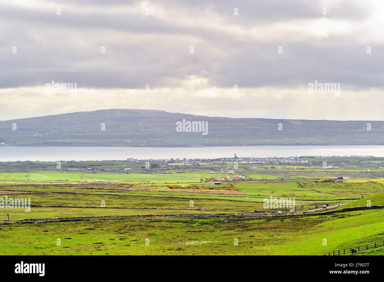 Malerische Aussicht auf die Landschaft rund um das liscannor Bay, Liscannor, County Clare, Irland. Stockfoto