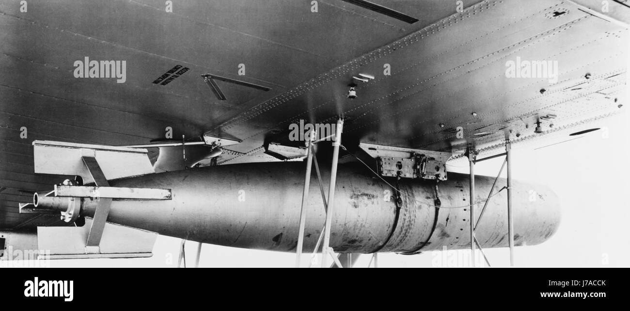 Ein Mark 13 Torpedo installiert Ona Catalina PBY-3 Patrouille Bomber. Stockfoto