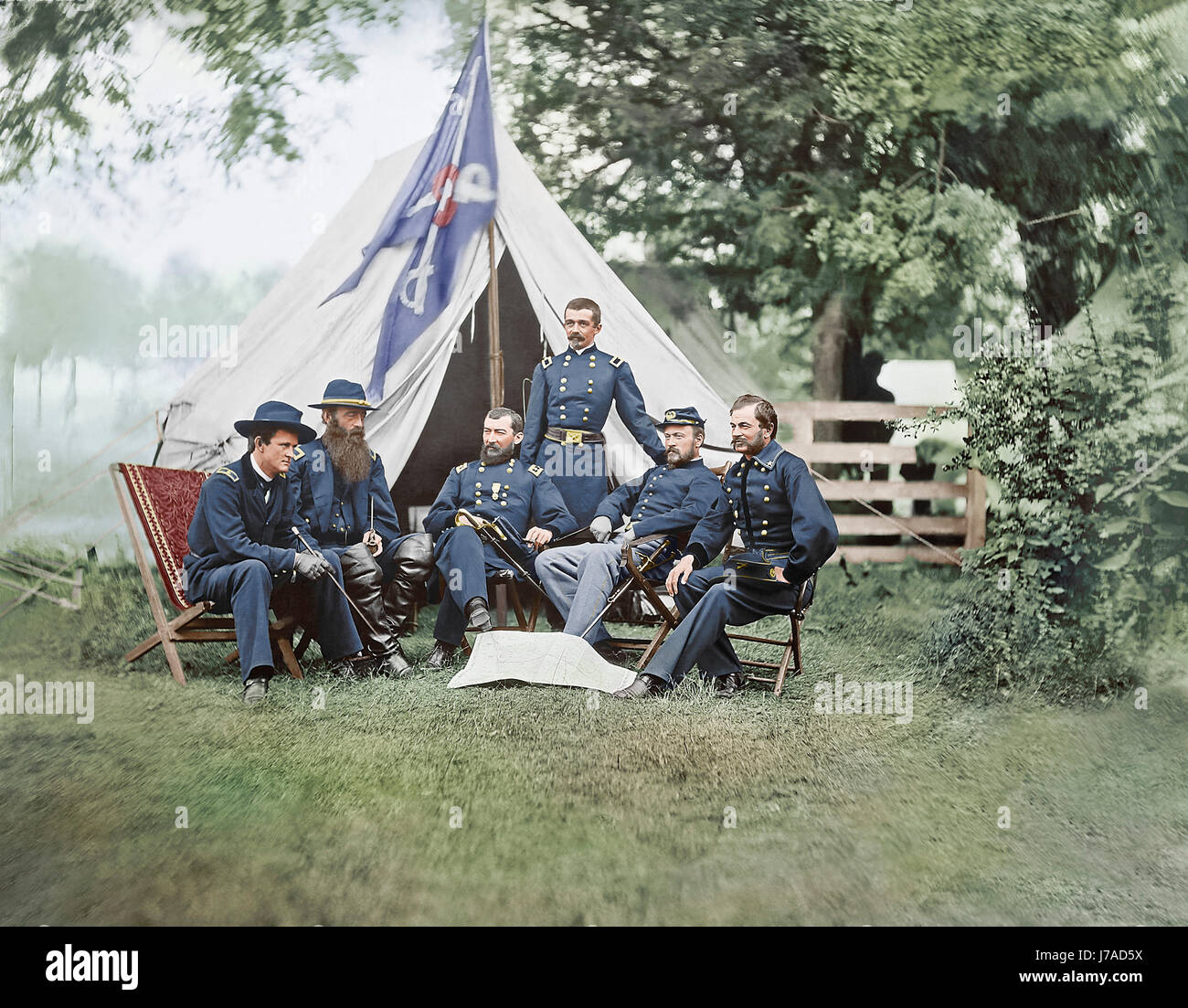 Amerikanischer Bürgerkrieg Generäle und Offiziere, die ihr Lager sitzen. Stockfoto