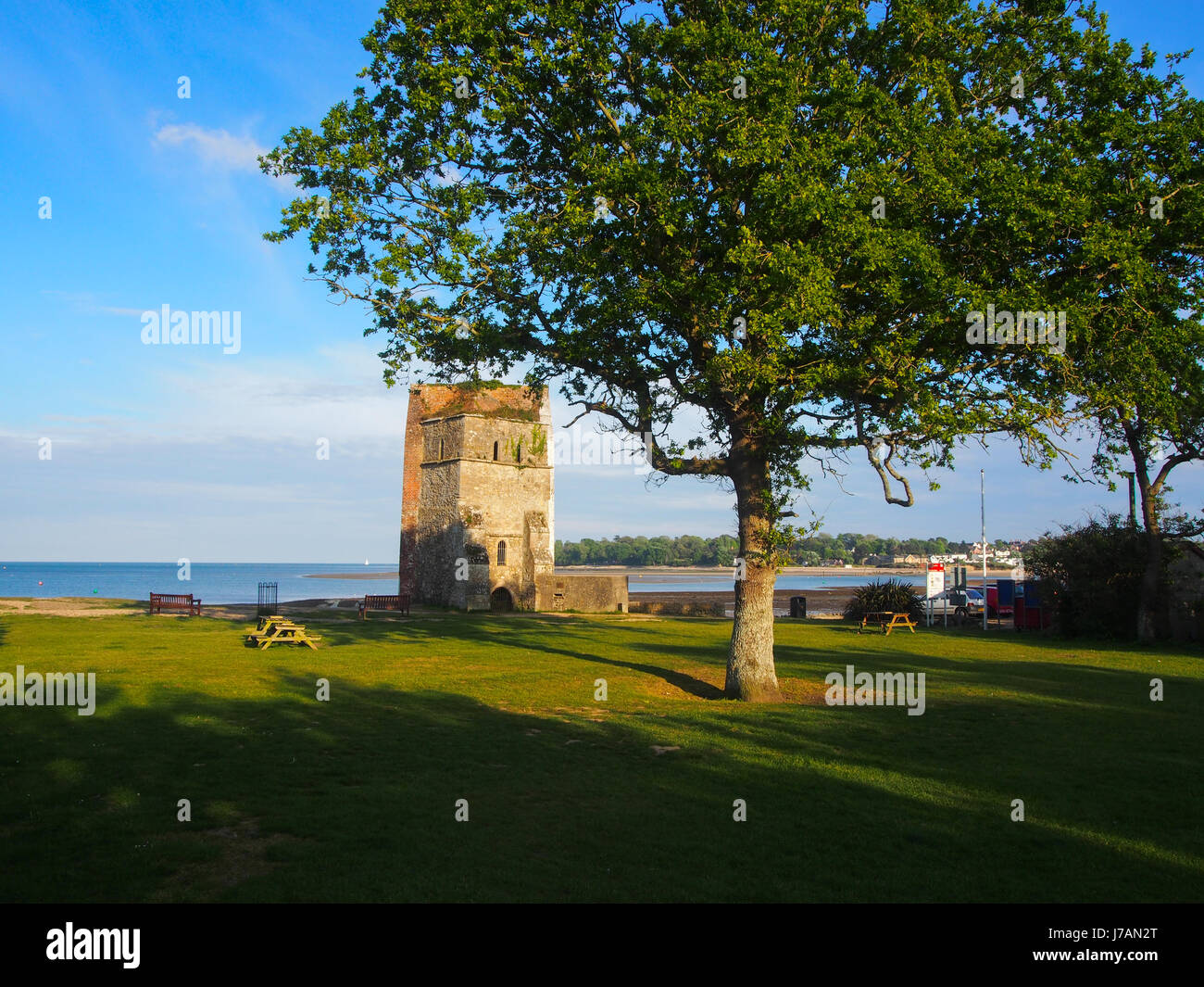 Der alte Kirchturm am St Helen's auf der Isle Of Wight, England Stockfoto
