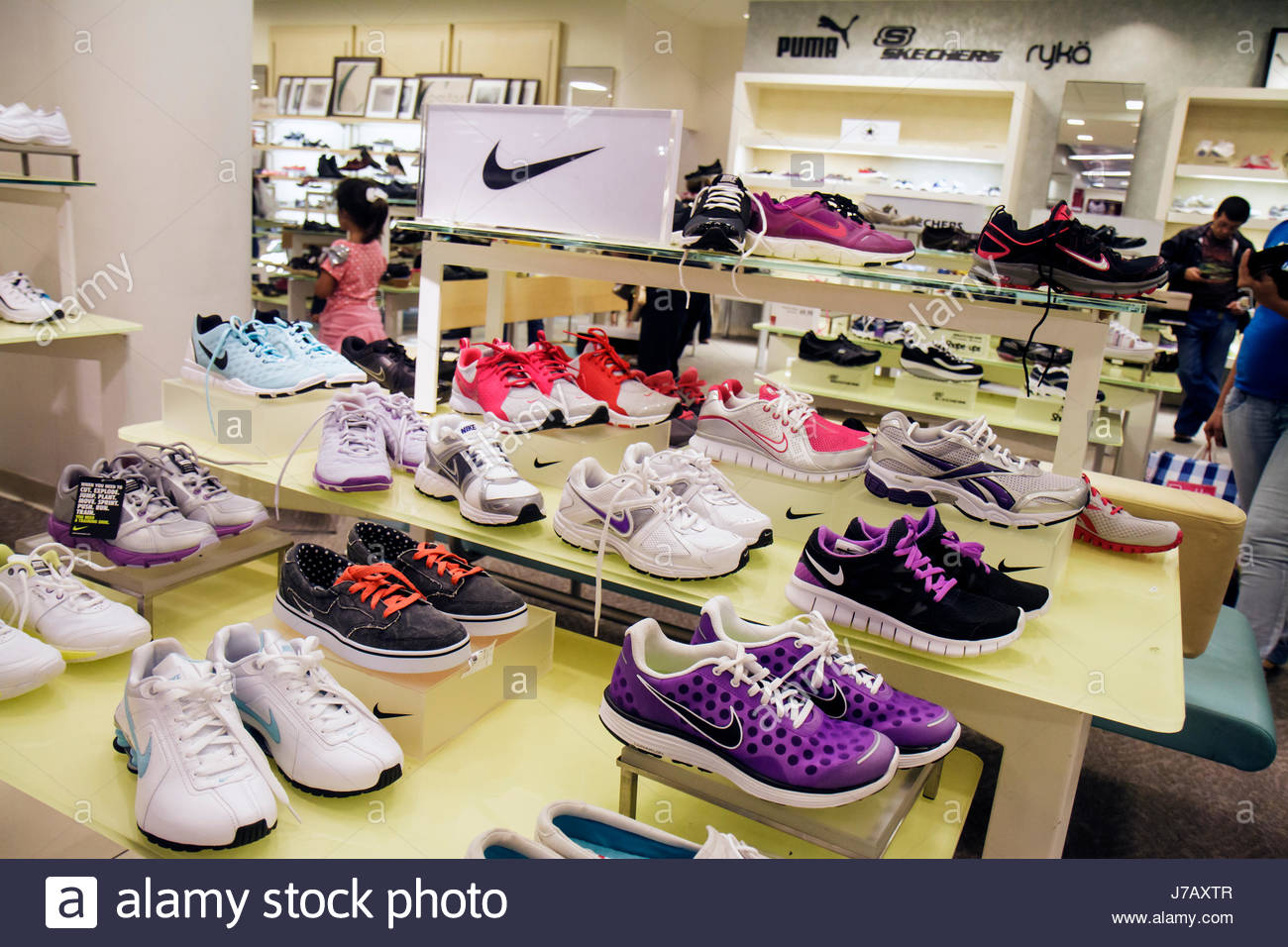Macys Logo Stockfotos Macys Logo Bilder Alamy