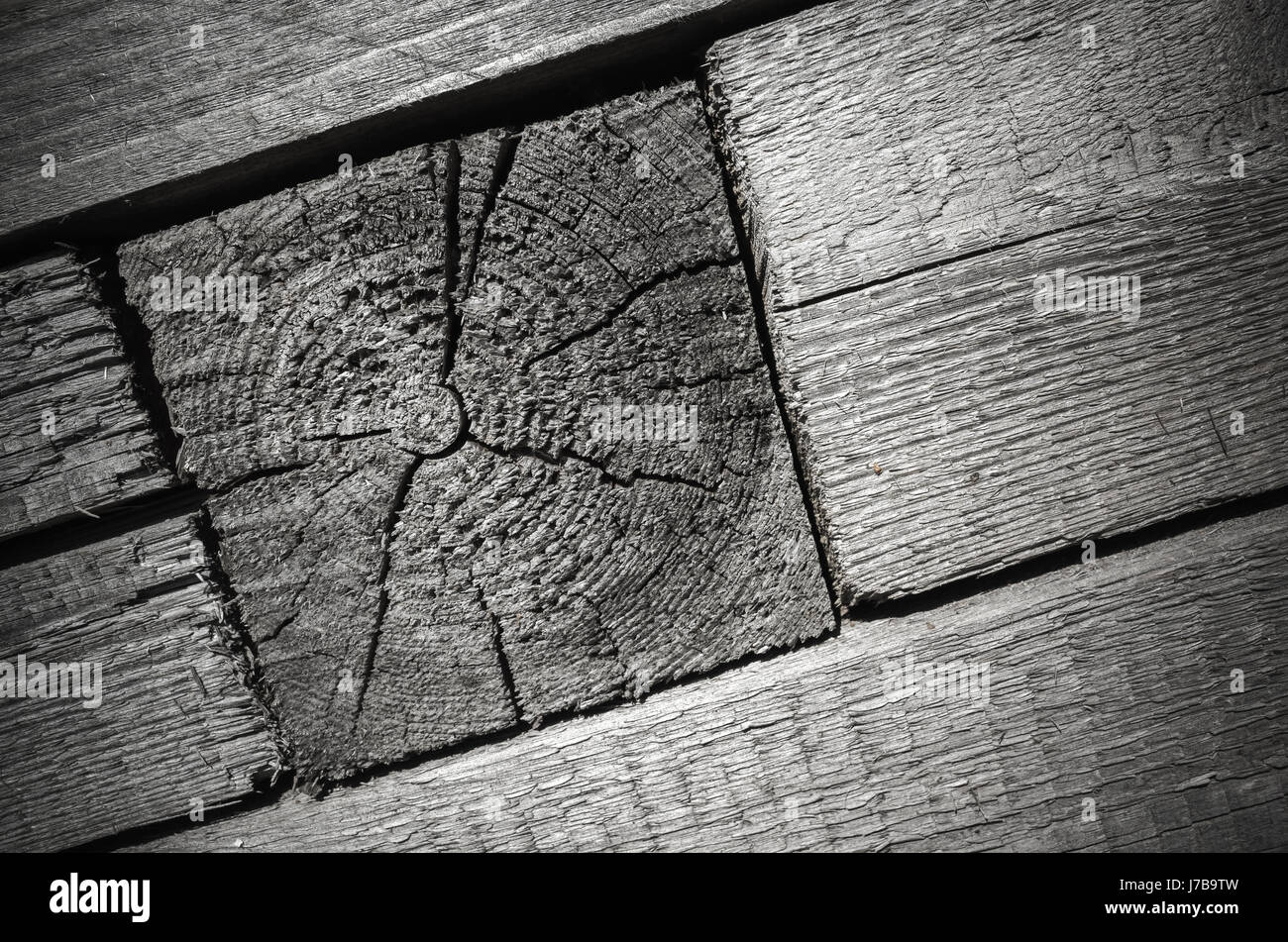 Vintage verwitterte dunkel graue Holzwand Details, Foto Hintergrundtextur Stockfoto