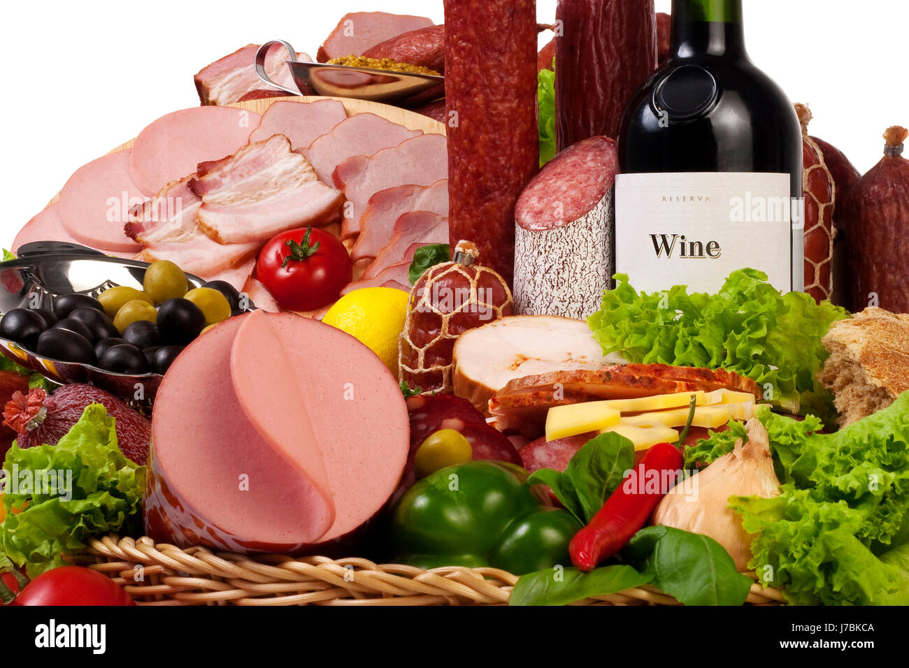 isolierte Zusammensetzung Wurst Feinkost Sortiment Gemüse Fleisch ...