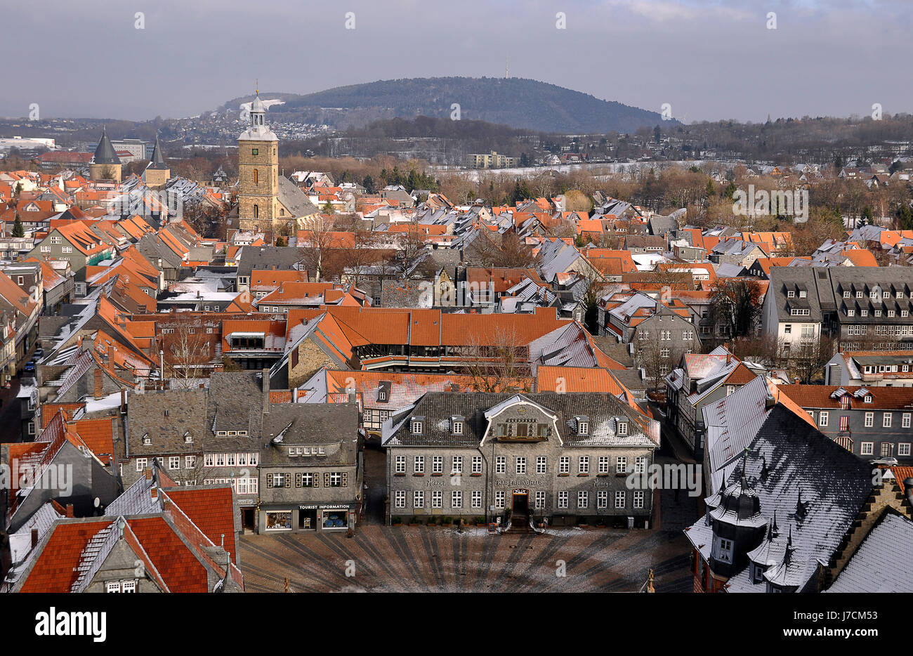 Stadt Stadt Bergen Harz Luftaufnahme Dächer Kleinstadt Bergkirche Stockfoto