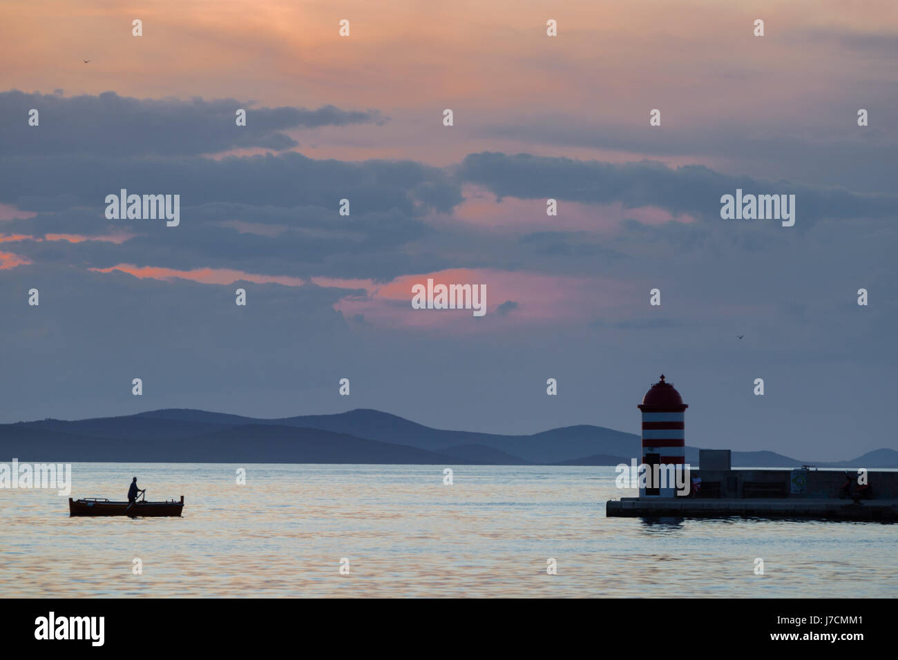 Zadar Stadt Laterne im Sonnenuntergang, Kroatien Stockfoto
