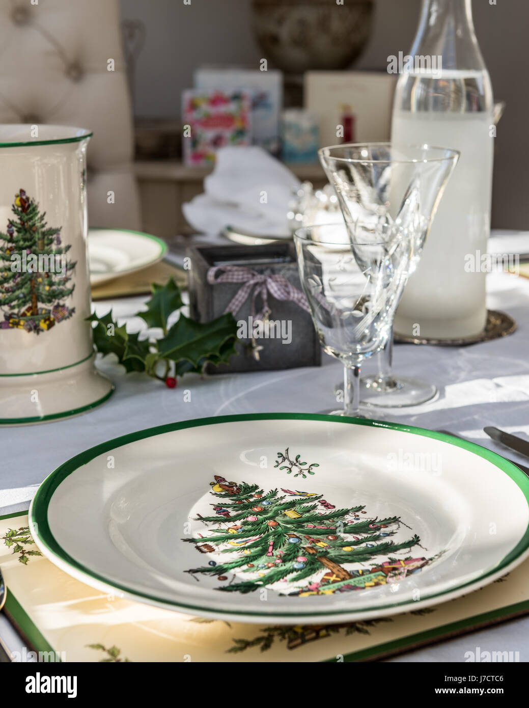 Weihnachten Esszimmer, Tisch Detail im 18. Jahrhundert Georgian home Stockfoto