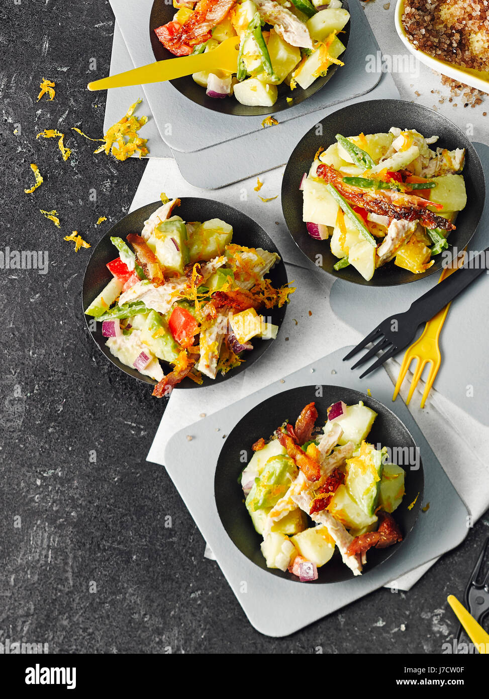 Potoato Salat mit Entenbrust Stockfoto