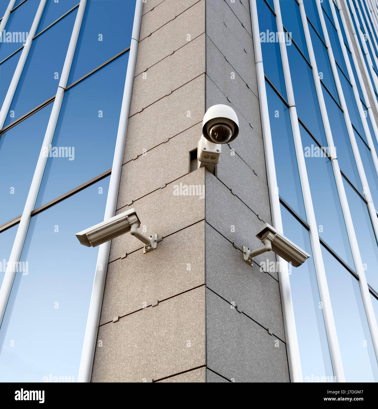 Foto Kamera drei Überwachung Ecke Cam Sicherheit Bewachung Gebäude Stockfoto